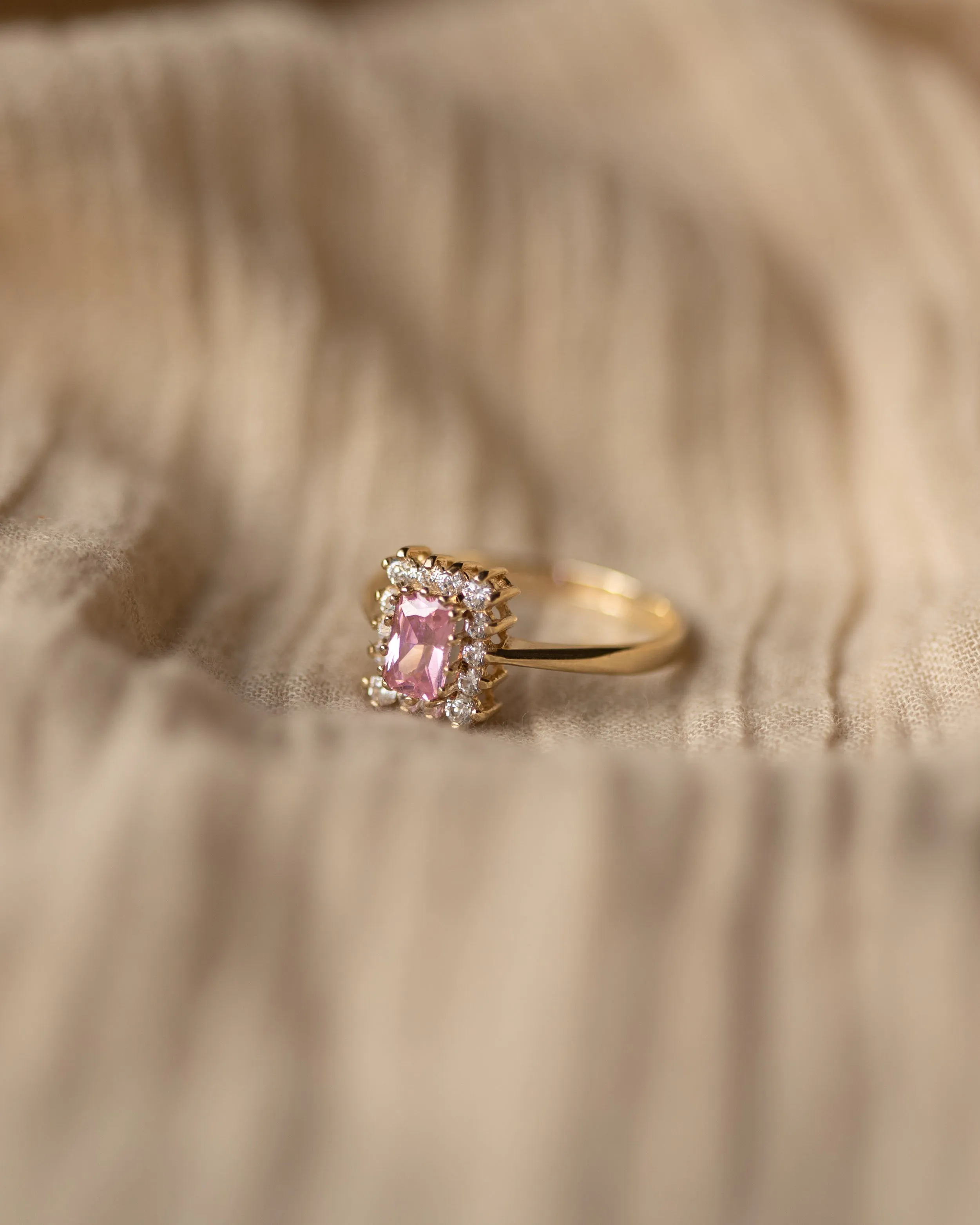 Maude 1984 Vintage 9ct Gold Pink Cubic Zircon Cluster Ring sold by Rock n Rose product image thumbnail 4