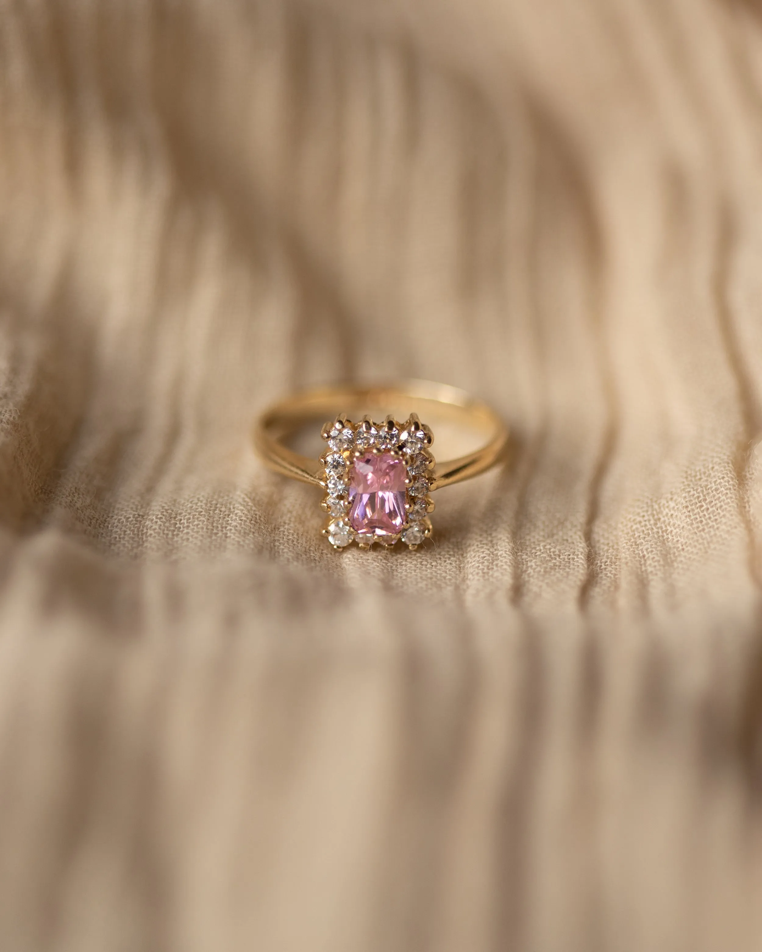 Maude 1984 Vintage 9ct Gold Pink Cubic Zircon Cluster Ring sold by Rock n Rose product image thumbnail 3