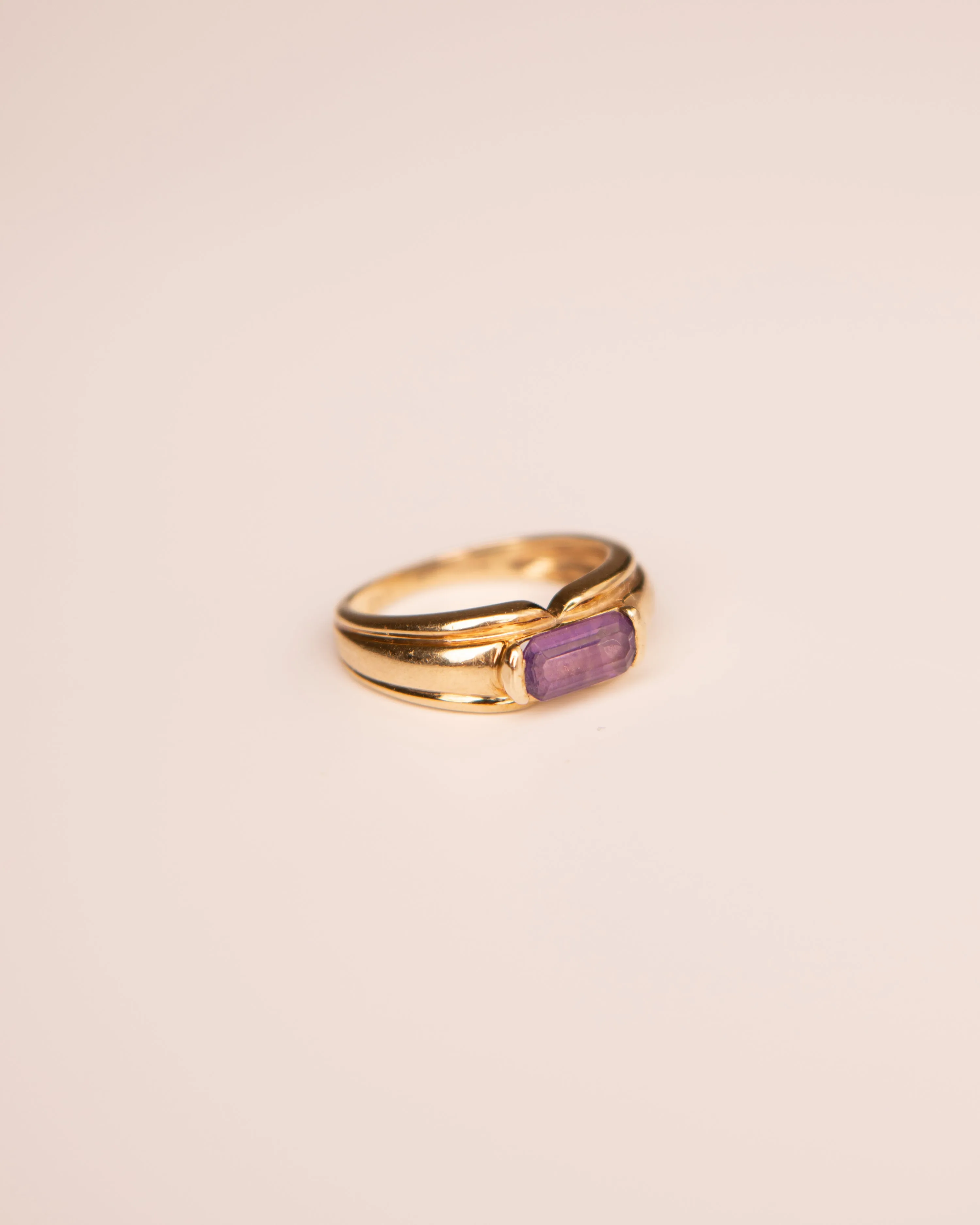 Una 9ct Gold Vintage Amethyst Signet Ring sold by Rock n Rose product image thumbnail 4