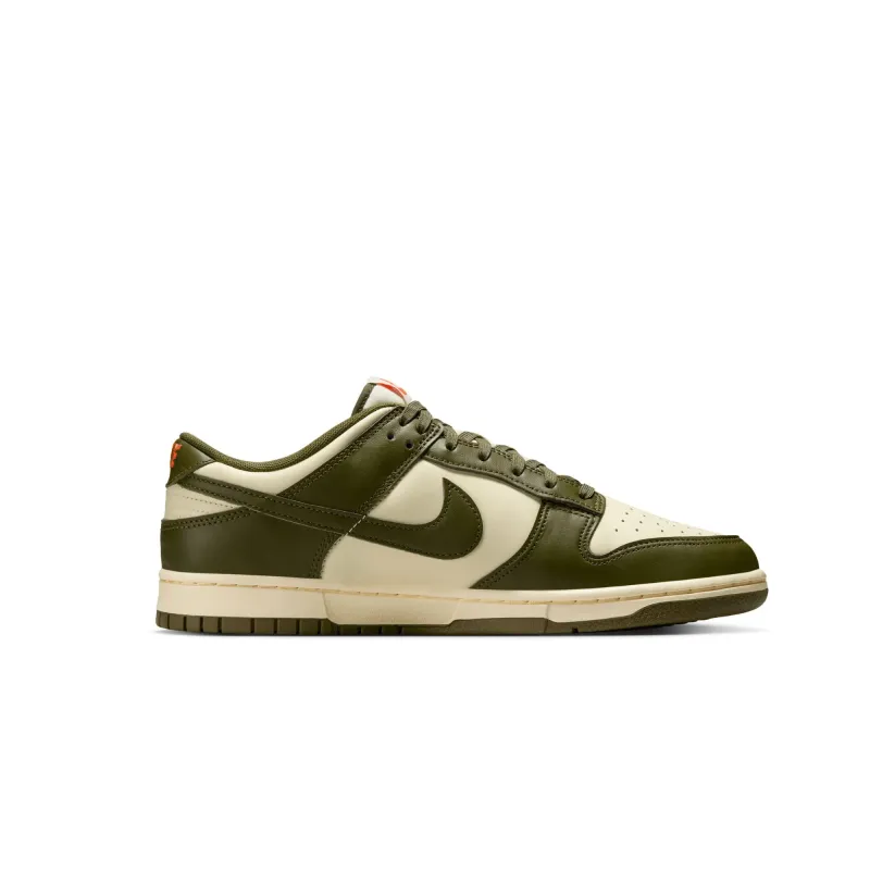 Dunk Low Retro Rough Green sold by Grinmore