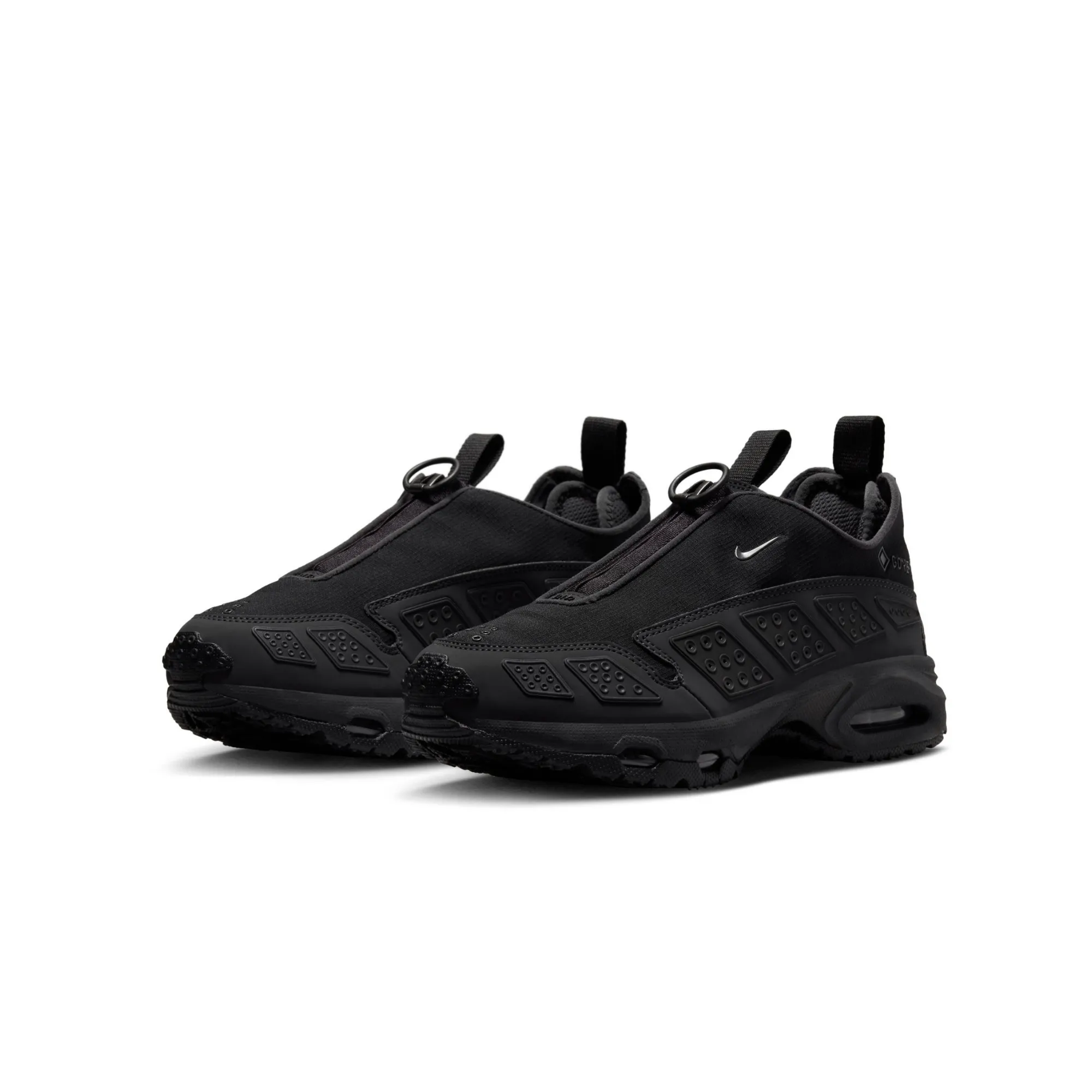 WMNS Air Max SNDR GORE-TEX Black sold by Grinmore product image thumbnail 2