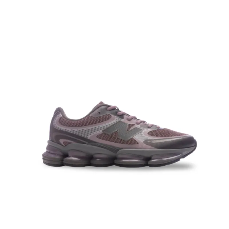 Abzorb 2000 Ice Wine Earth Shadow made by New Balance