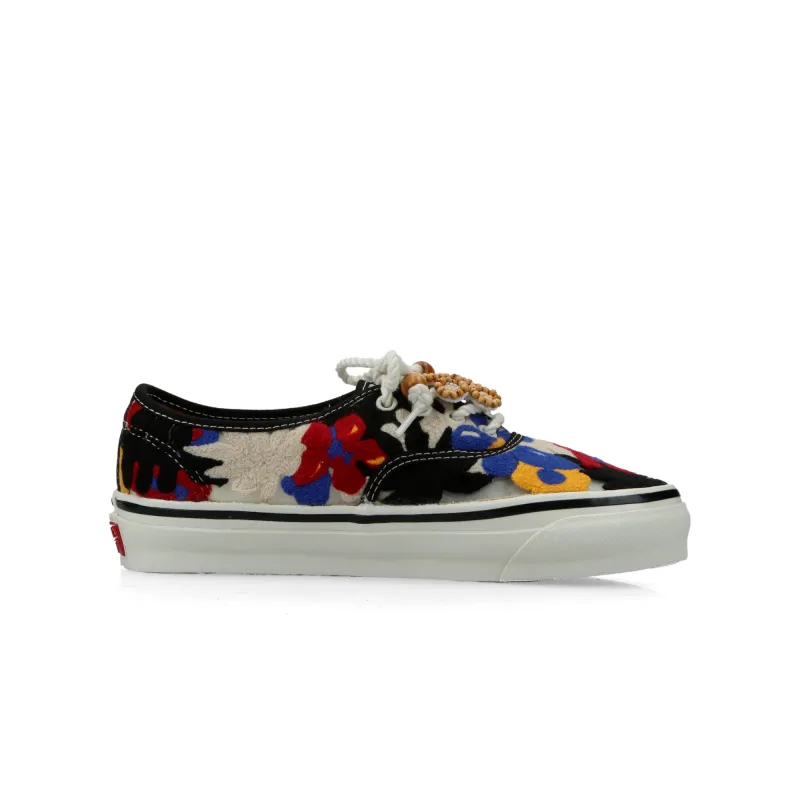 LX Authentic 44 Needlework Ork Multi made by Vans