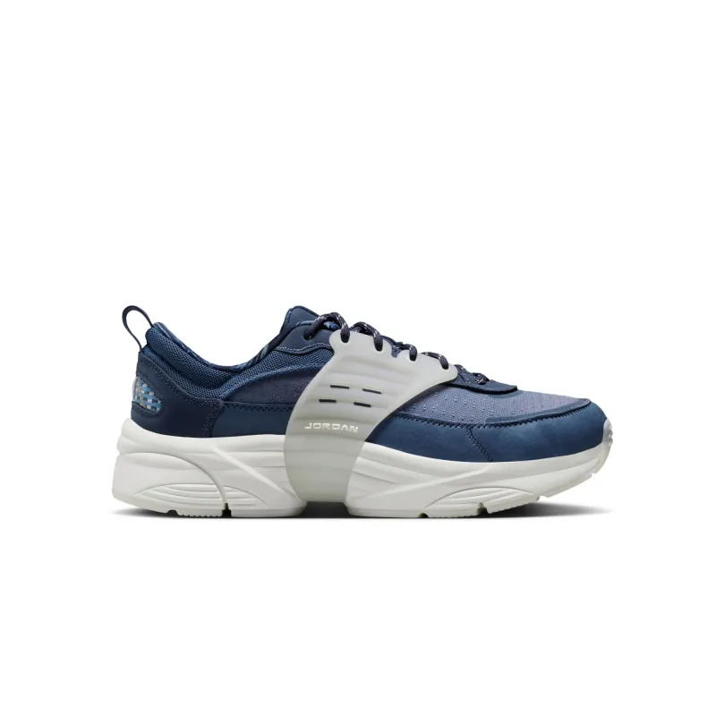 Air Jordan Trunner O/S Diffused Blue Sail made by Jordan