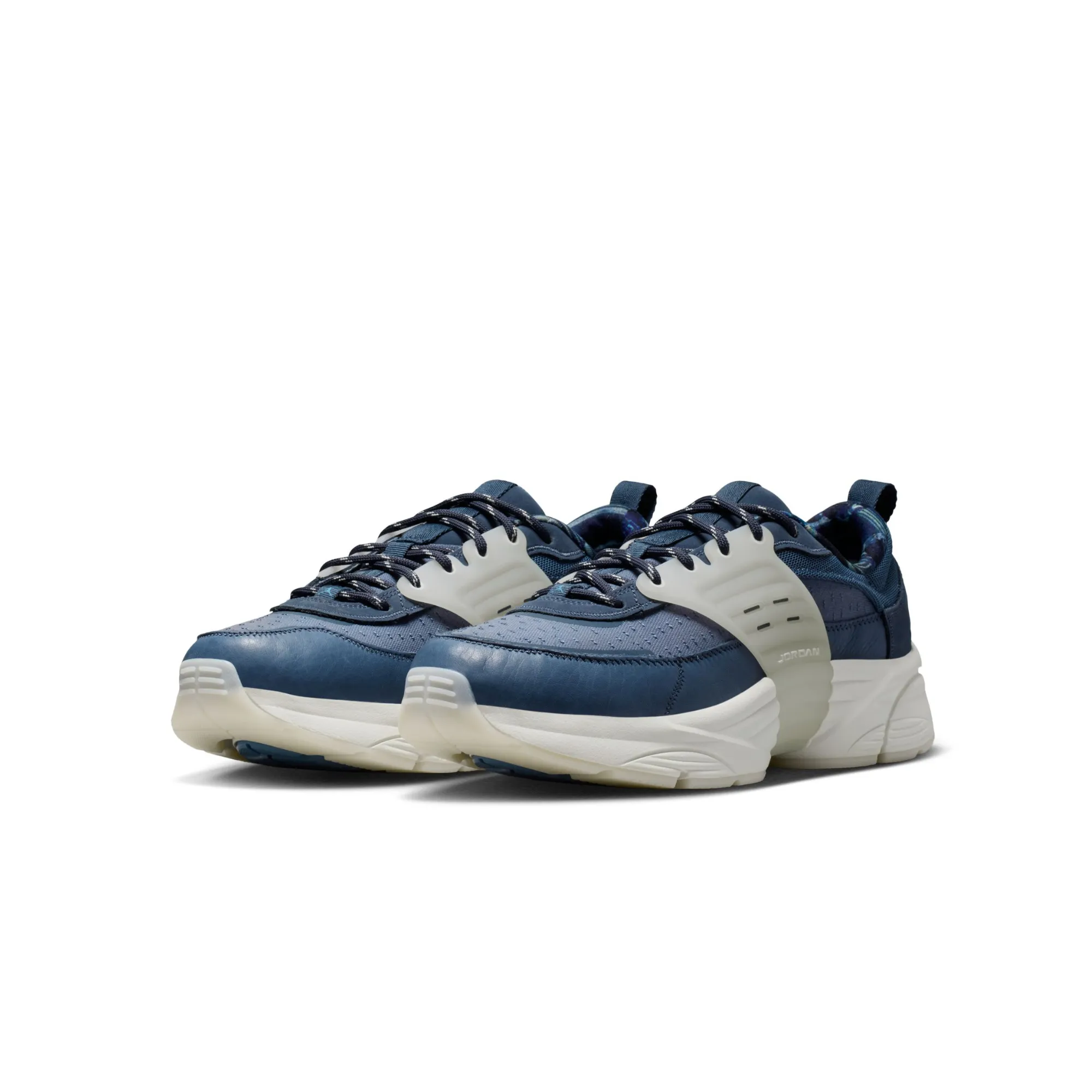 Air Jordan Trunner O/S Diffused Blue Sail sold by Grinmore product image thumbnail 2