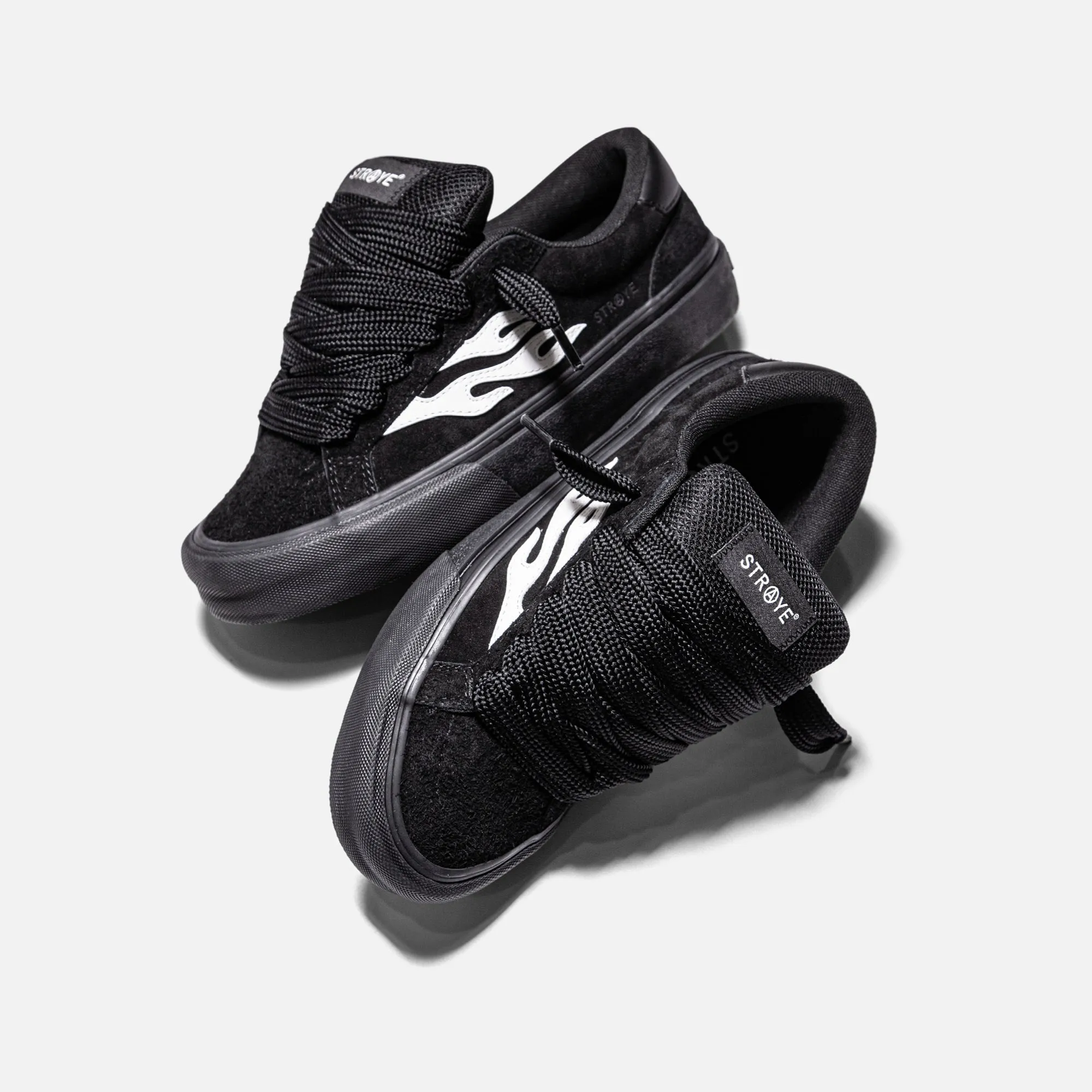 LOGAN PUFF - PHANTOM sold by Straye product image thumbnail 2