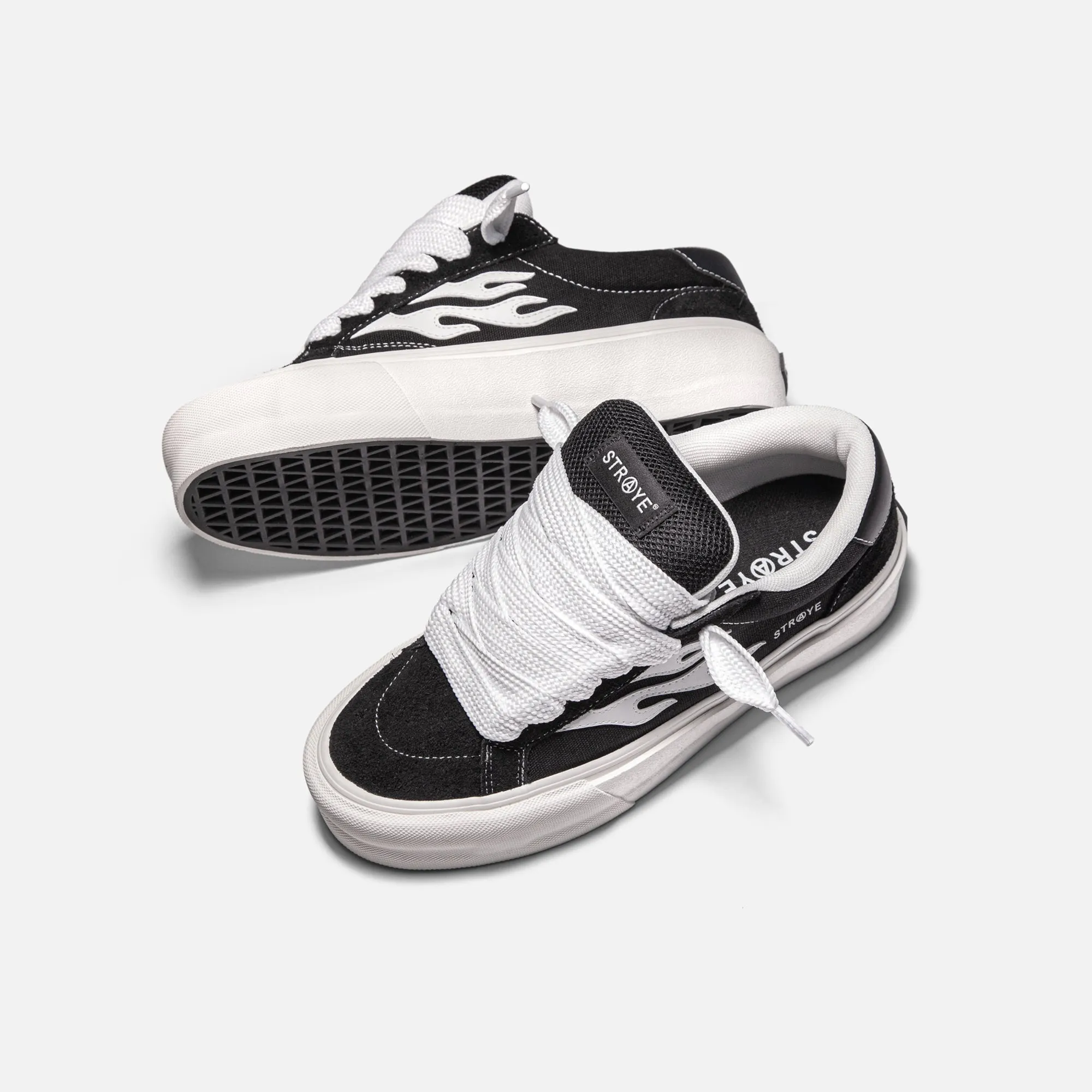 LOGAN STOMPER - BLACK sold by Straye product image thumbnail 2