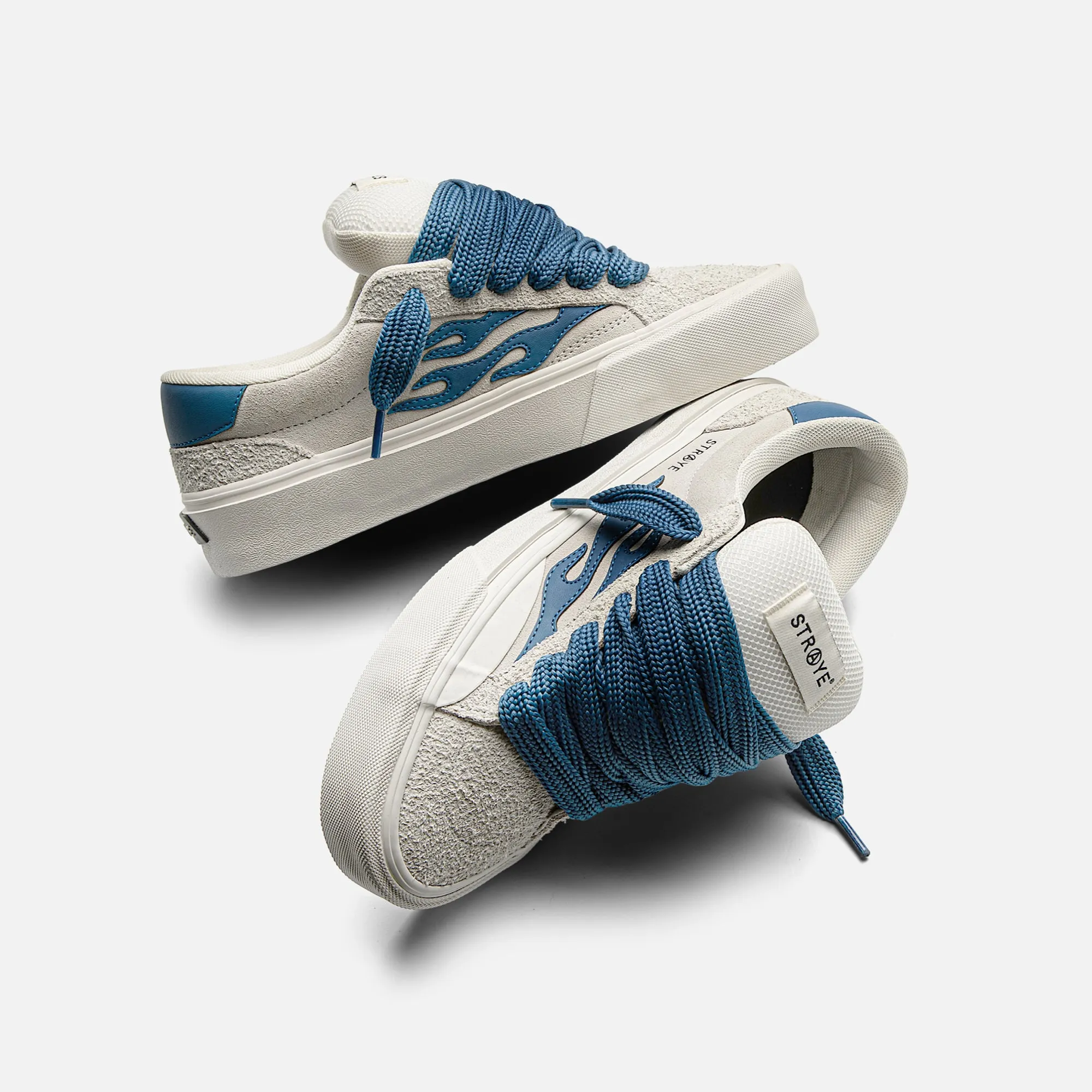 LOGAN PUFF - BLANCO BLUE sold by Straye product image thumbnail 2