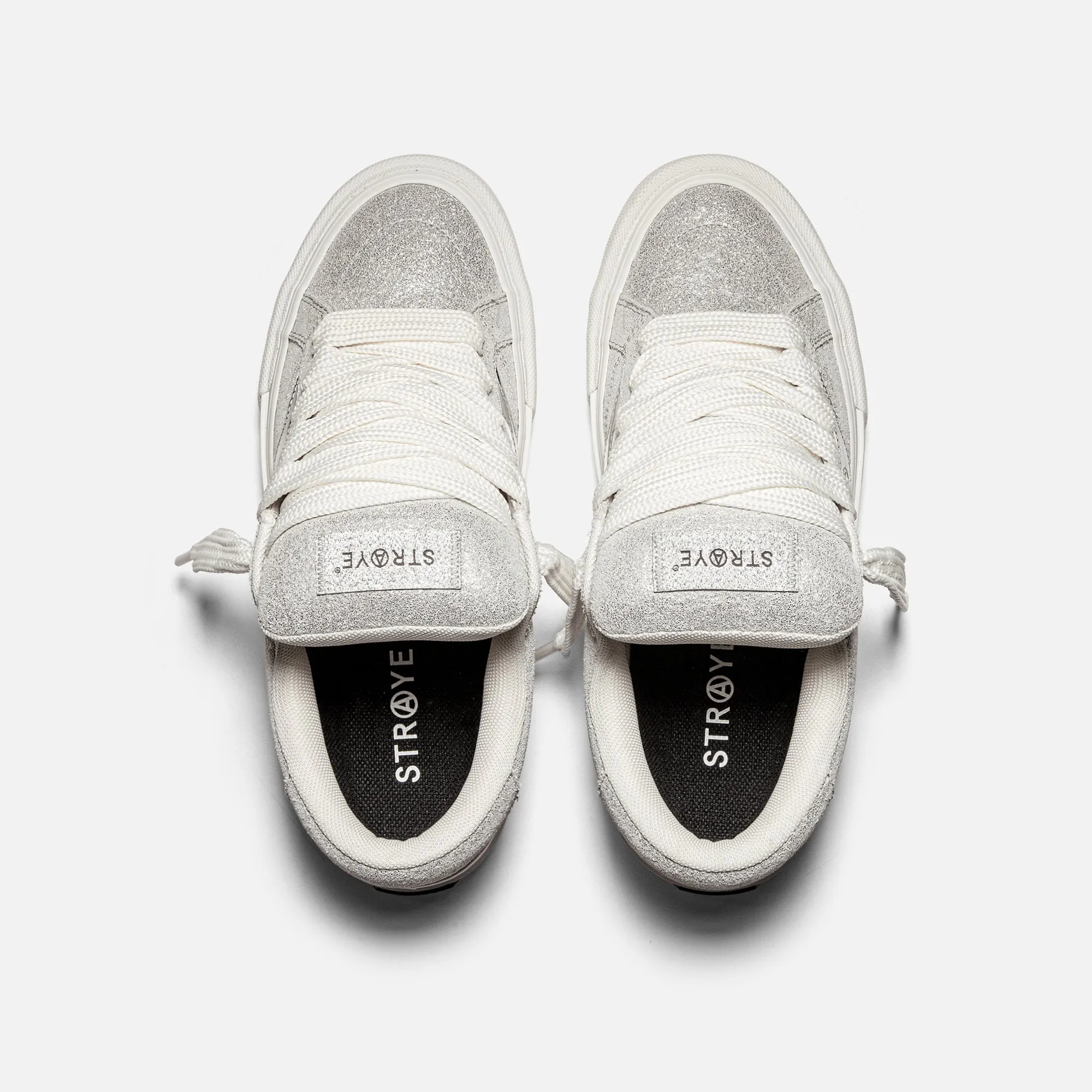 LOGAN PUFF - METALLIC CHROME sold by Straye product image thumbnail 4