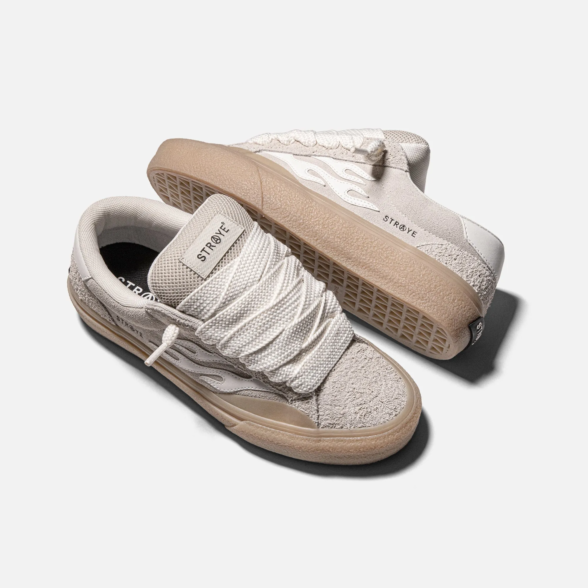 LOGAN PUFF - CREAM CREPE sold by Straye product image thumbnail 2