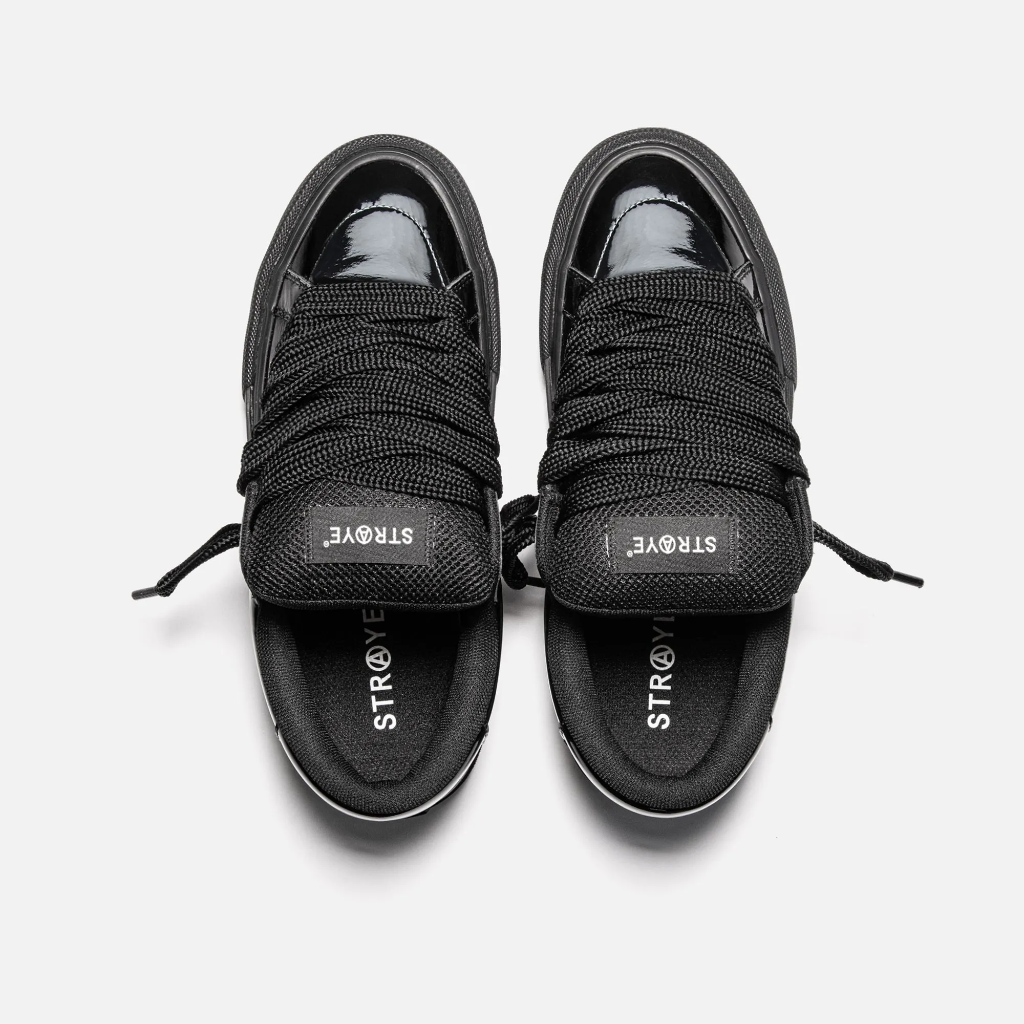 LOGAN PUFF - GLOSSY PHANTOM sold by Straye product image thumbnail 4