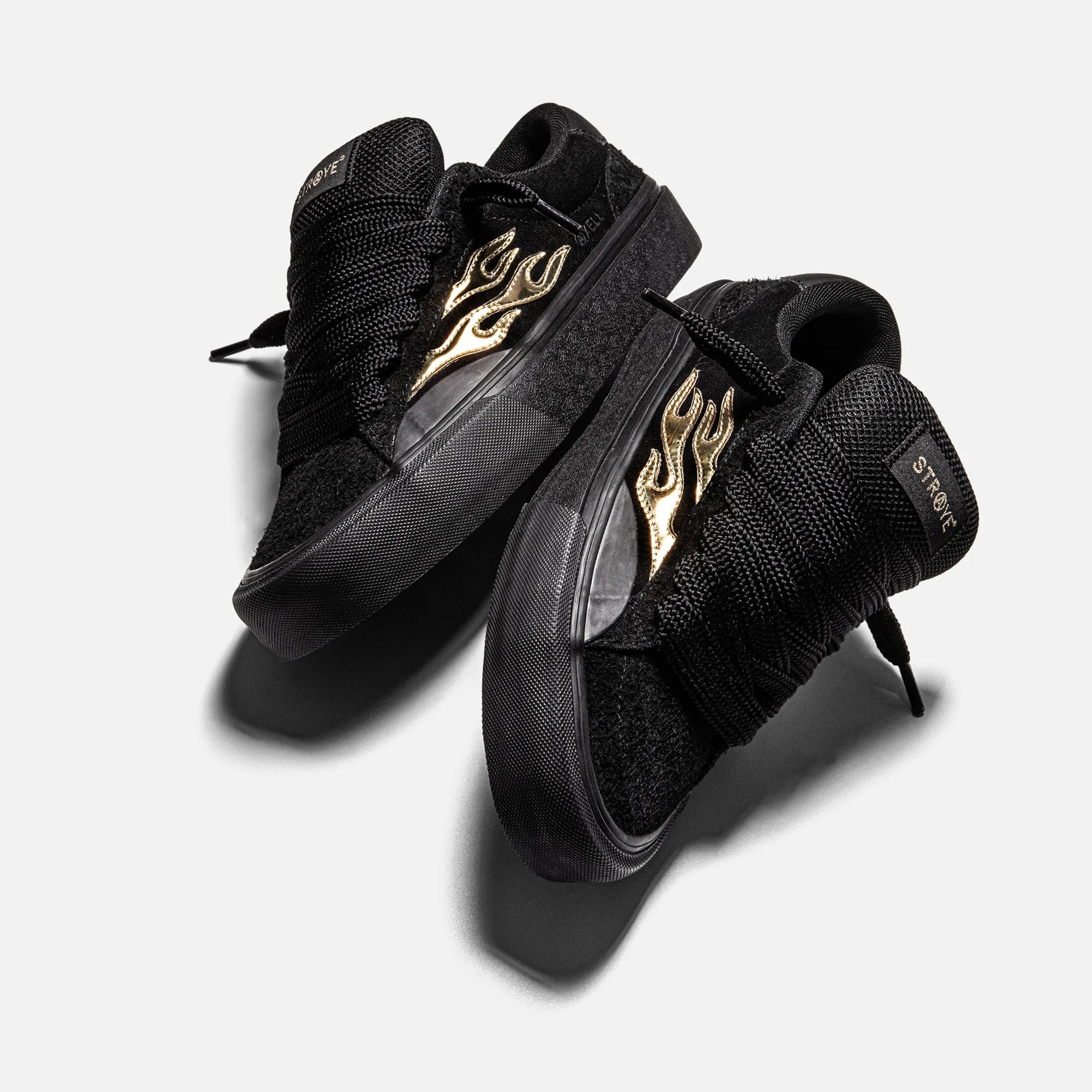 LOGAN PUFF - SLAY’R sold by Straye product image thumbnail 2