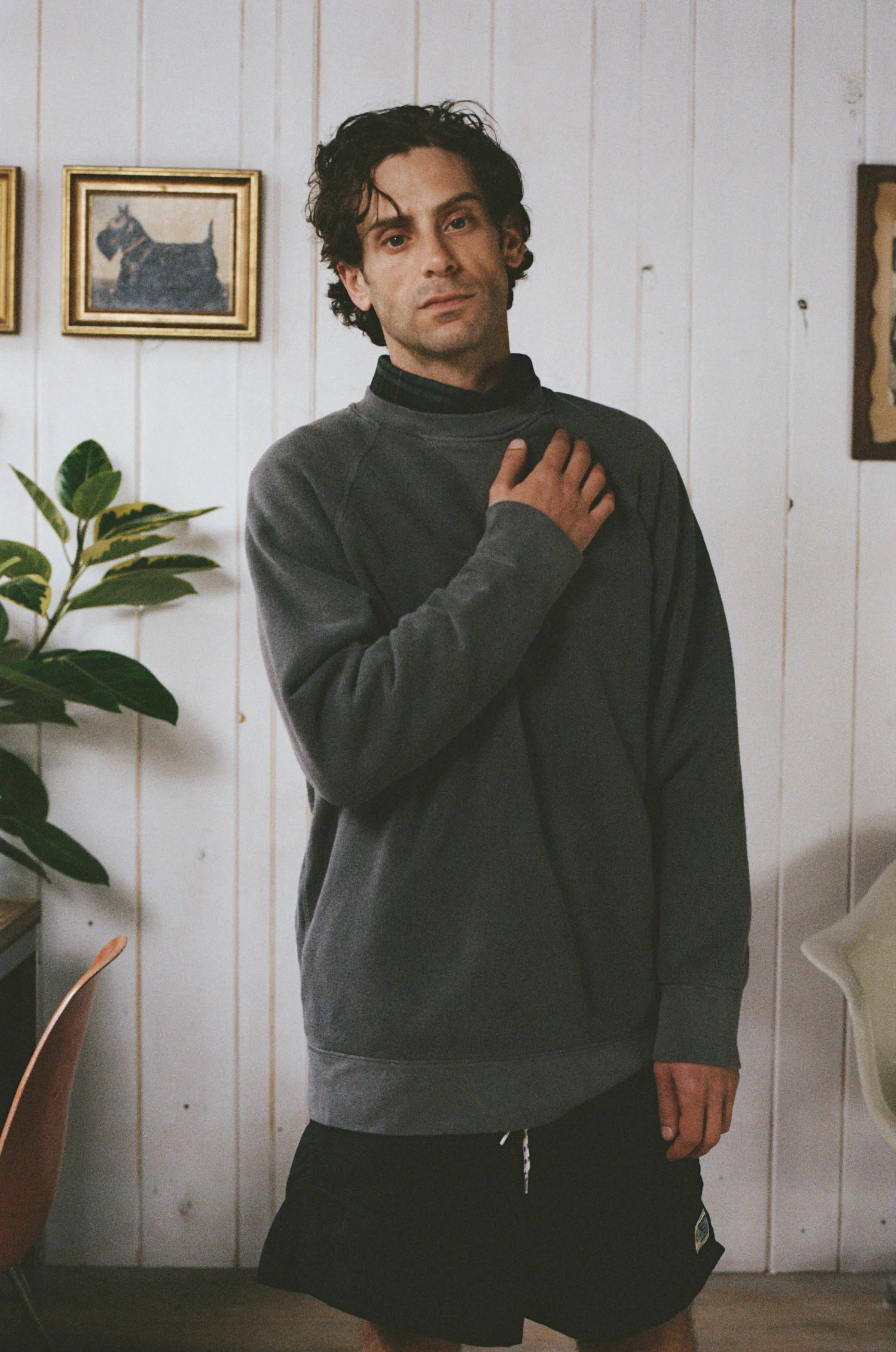 The Raglan Crewneck in Pepper sold by Manresa product image thumbnail 3