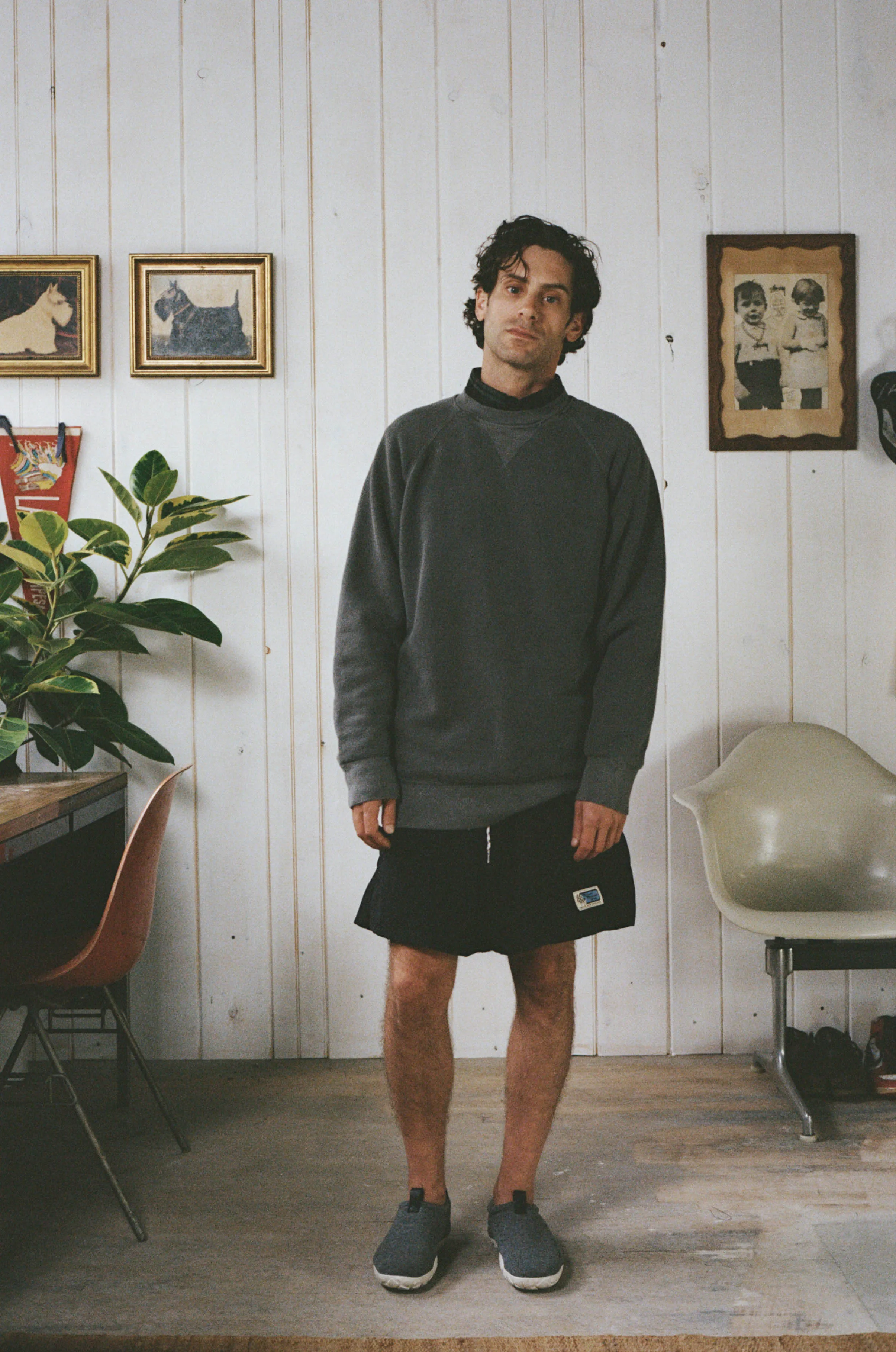 The Raglan Crewneck in Pepper sold by Manresa product image thumbnail 2