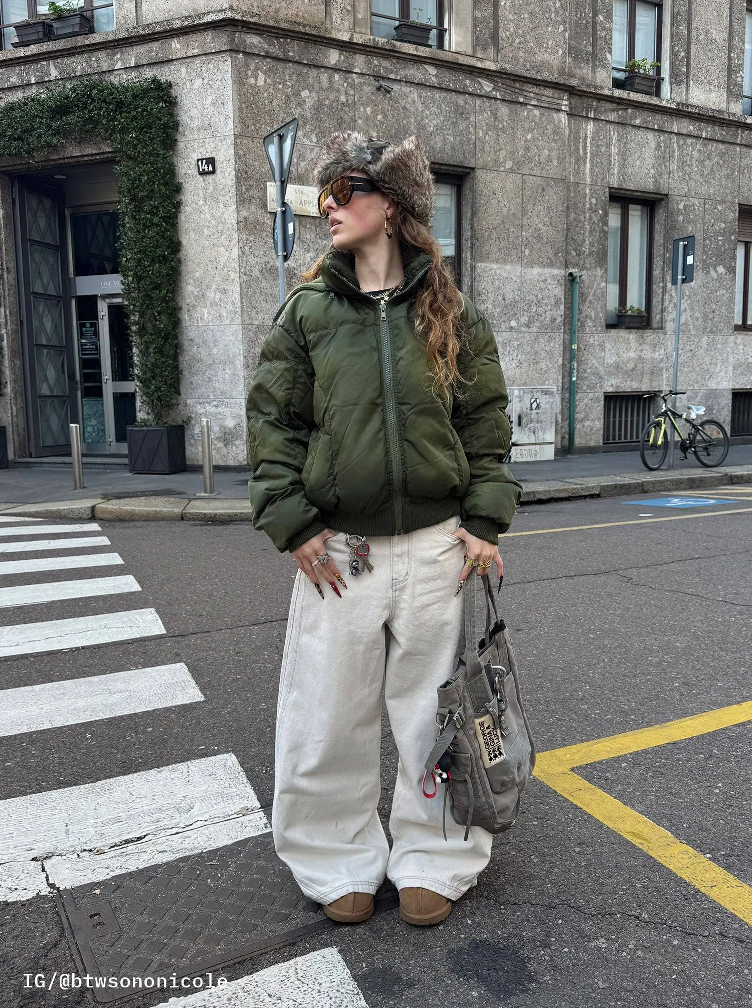 MUTE PUFFER - GREEN sold by Moonlight Mansion product image thumbnail 4