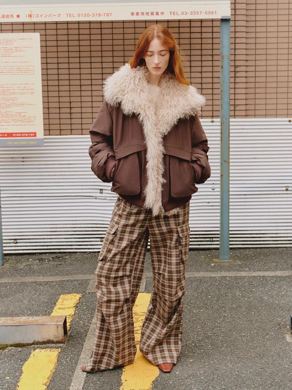 Winter is coming fashionable warm and waterproof detachable silhouette beach wool collar short down parka sold by Firelady Sheepskin product image thumbnail 3