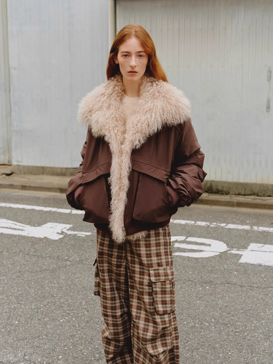 Winter is coming fashionable warm and waterproof detachable silhouette beach wool collar short down parka sold by Firelady Sheepskin product image thumbnail 4