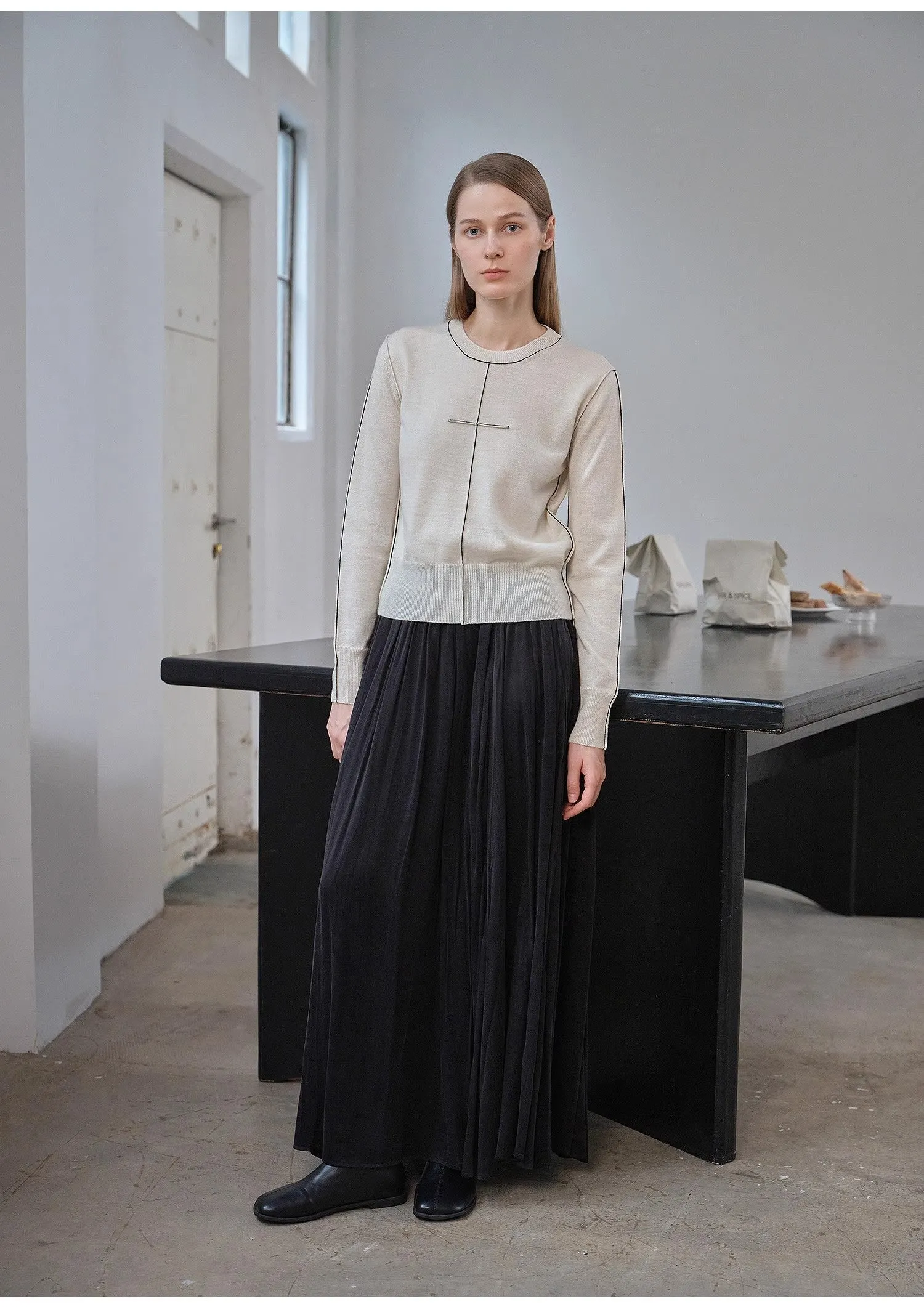 “Imbell"Imported Yangtze 30NM Contrast Stitch Wool Knit Skin-Friendly Short Top sold by Firelady Sheepskin