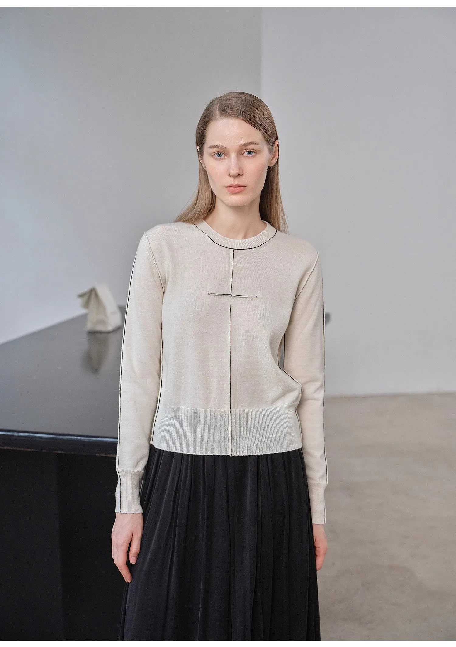 “Imbell"Imported Yangtze 30NM Contrast Stitch Wool Knit Skin-Friendly Short Top sold by Firelady Sheepskin product image thumbnail 2