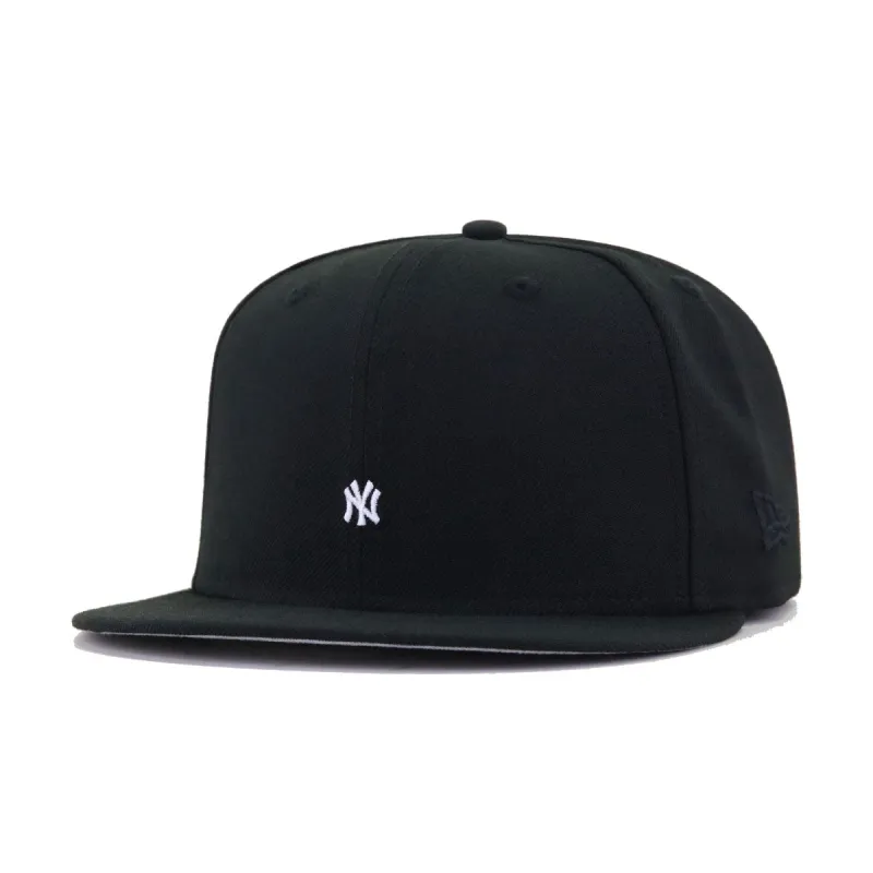 New York Yankees Black SUPER MICRO New Era 59Fifty Fitted sold by Hat Heaven