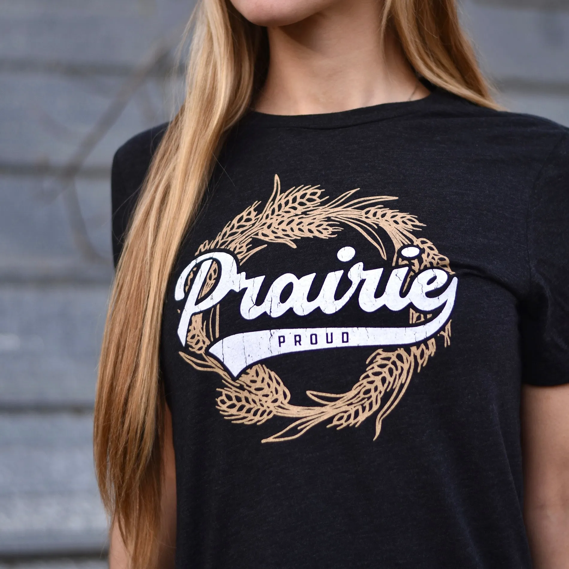Ladies - Wreath Boyfriend T - Heather Charcoal sold by Prairie Proud product image thumbnail 2