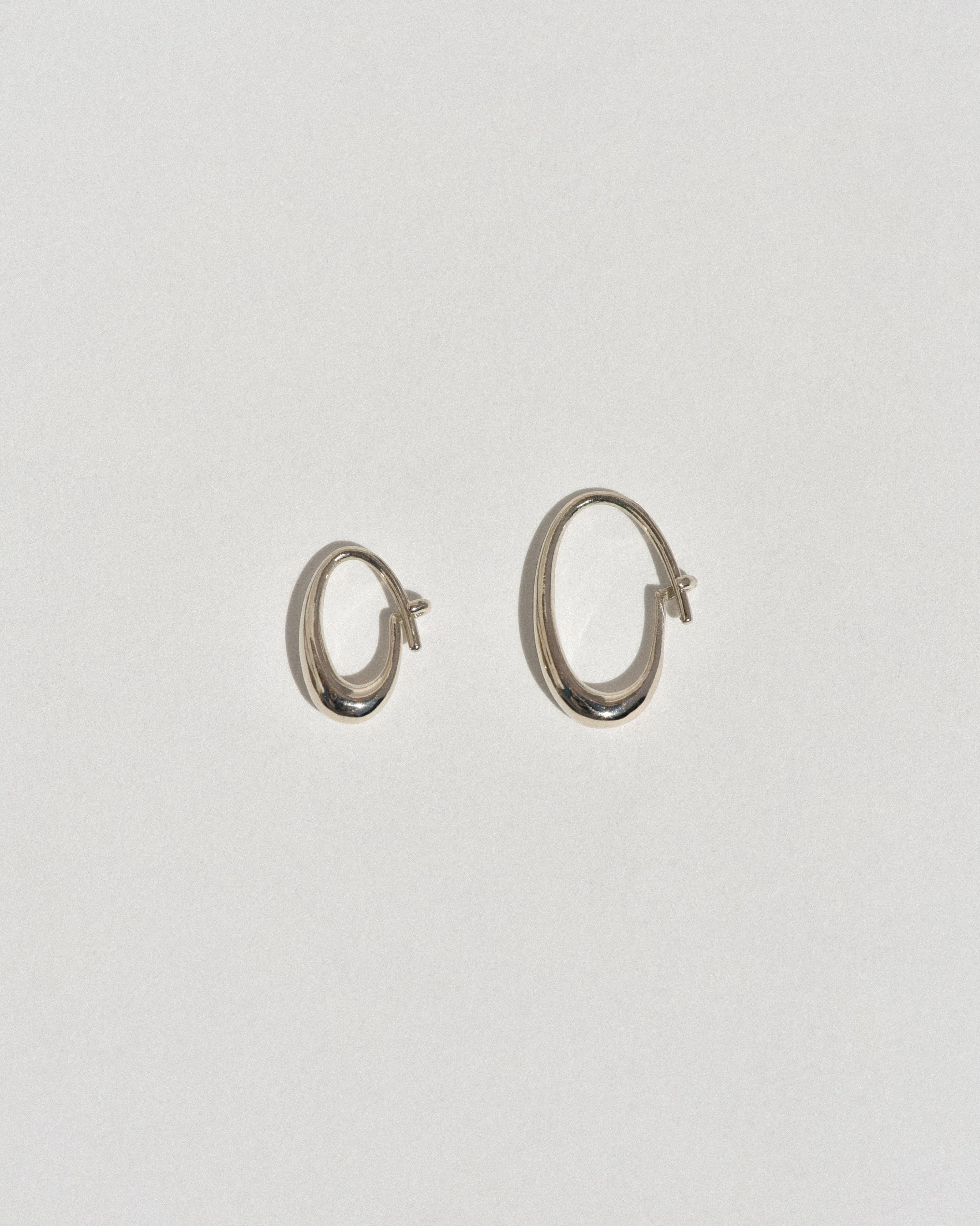 Medium Oval Sempre Hoop in 14k White Gold sold by Leigh Miller product image thumbnail 5