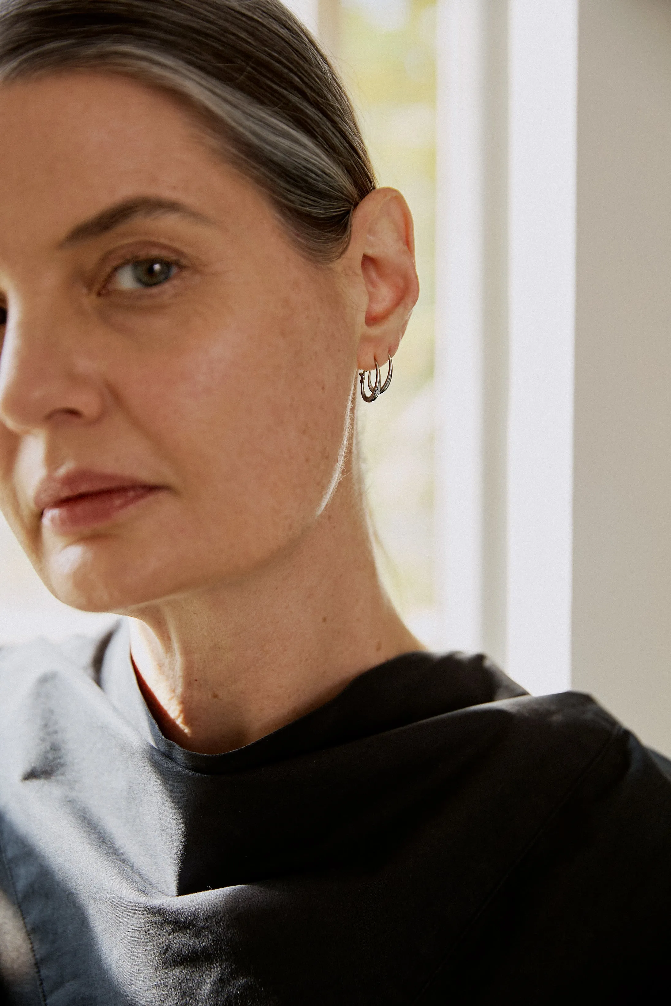 Medium Round Sempre Hoop in 14k White Gold sold by Leigh Miller product image thumbnail 4