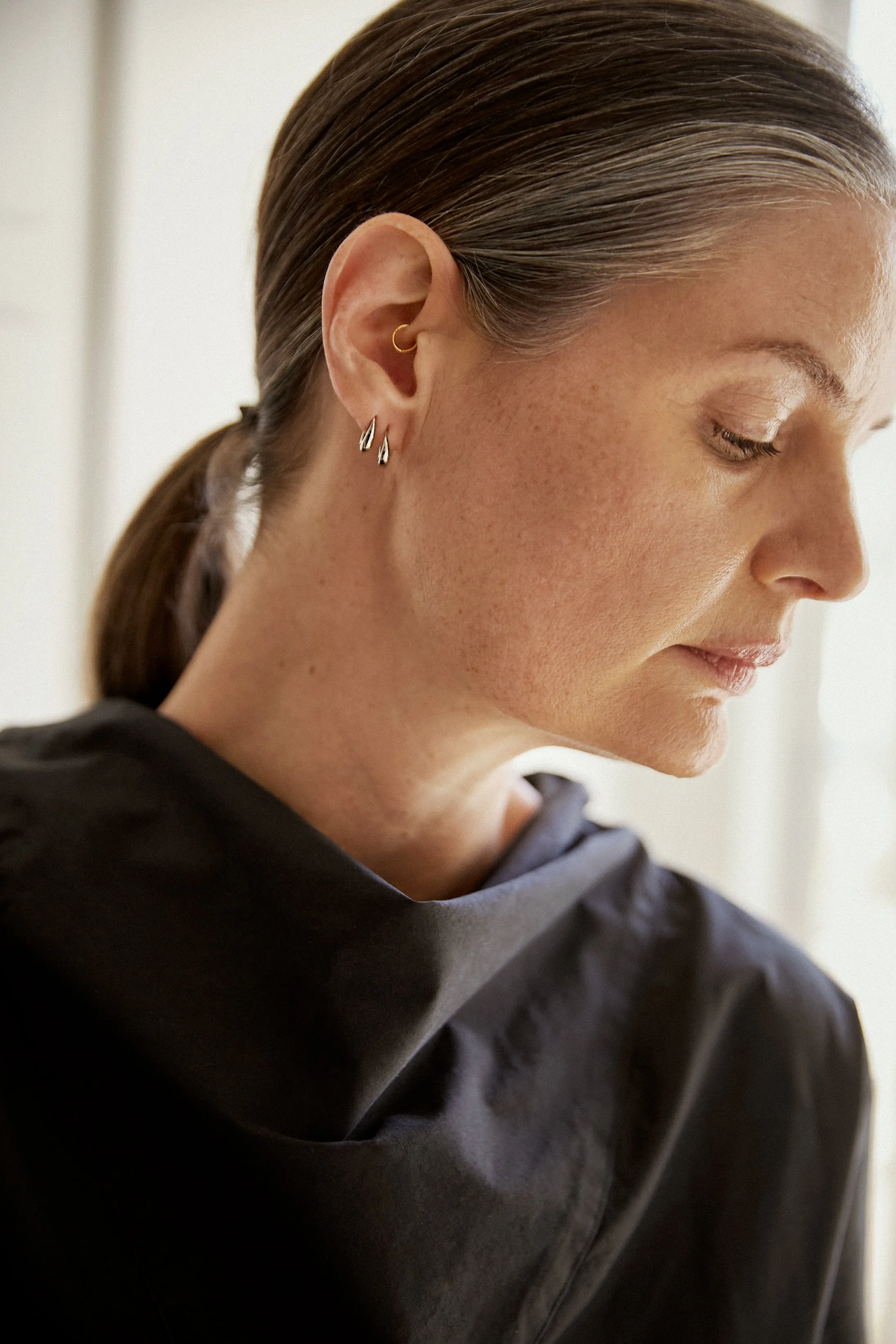 Small Round Sempre Hoop in 14k White Gold sold by Leigh Miller product image thumbnail 4