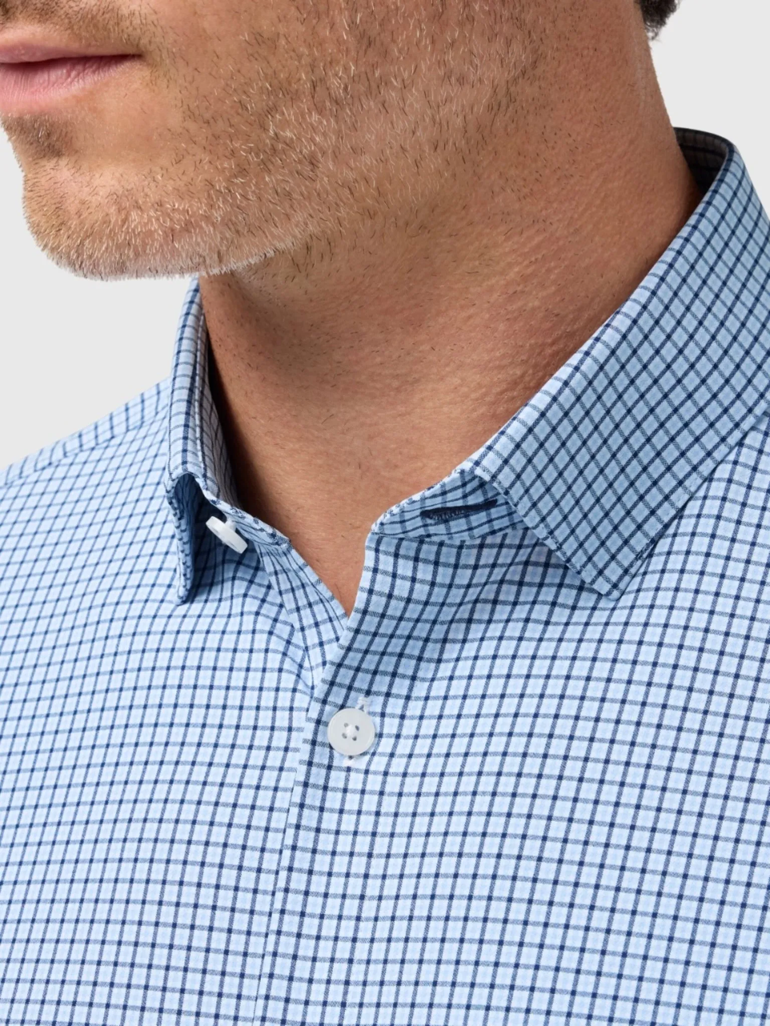 Mizzen+Main Men's Trim Leeward Dress Shirt sold by Saint Bernard product image thumbnail 2