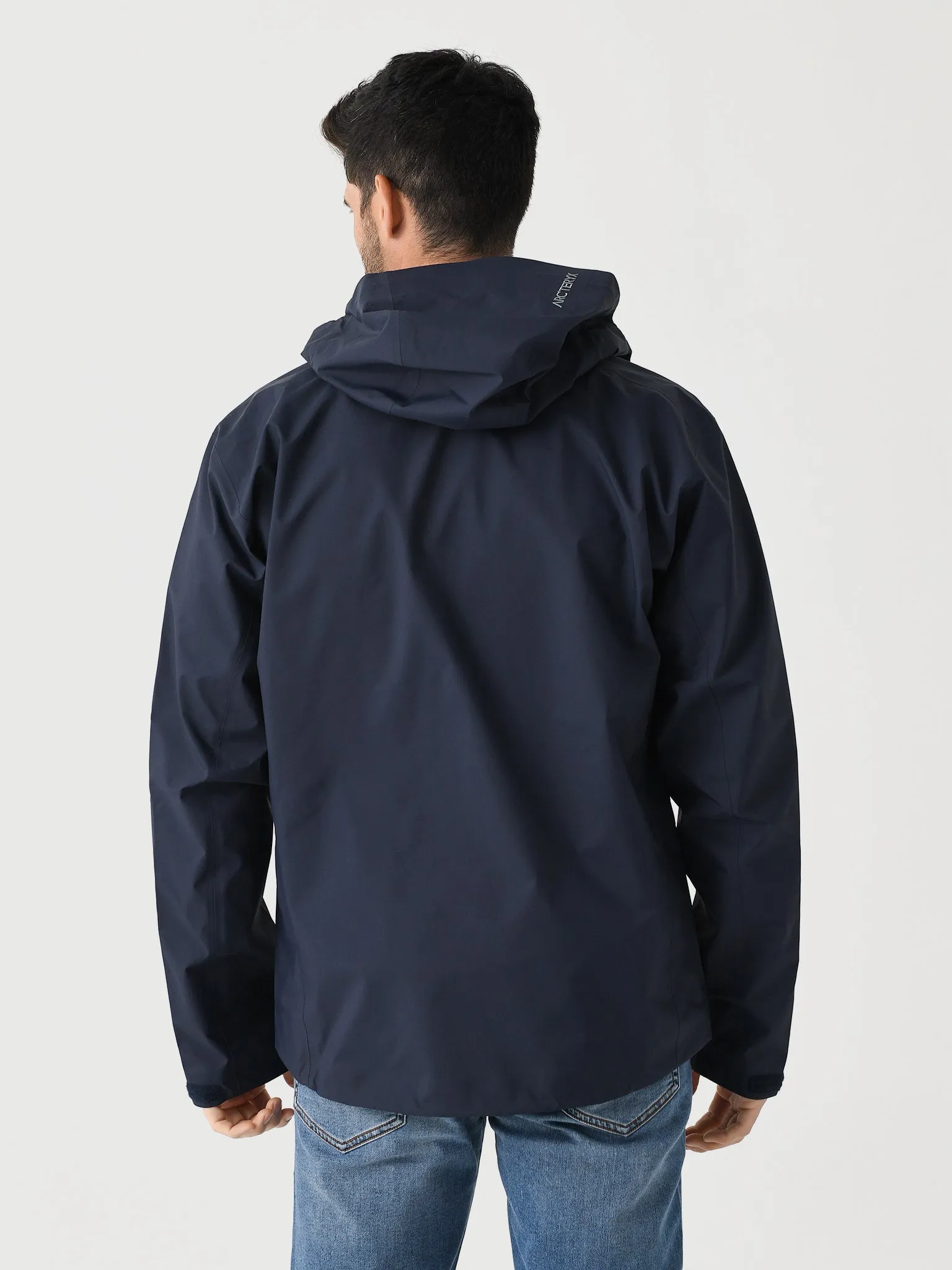 Arc`teryx Men's Beta Jacket sold by Saint Bernard product image thumbnail 4