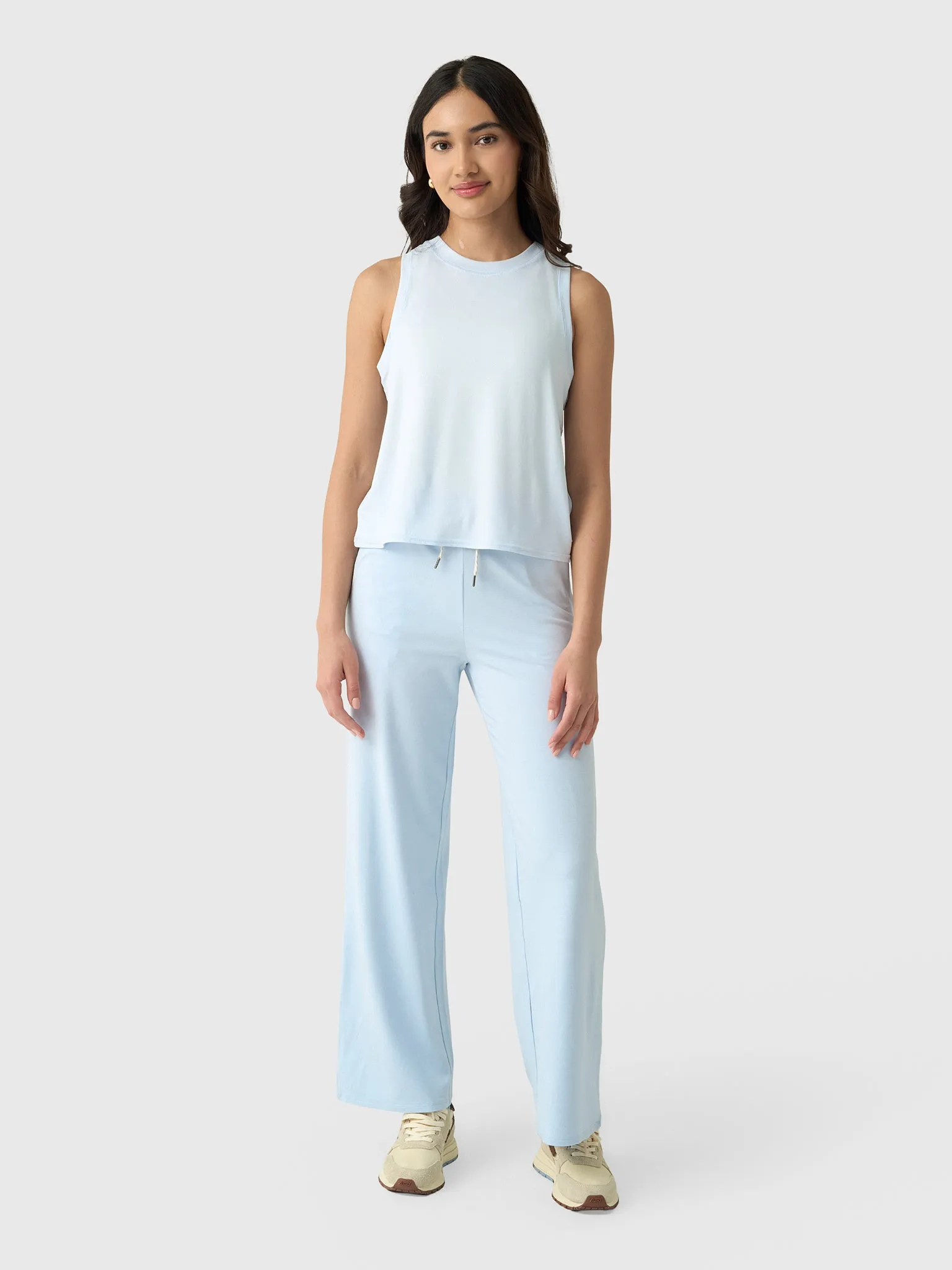 Vuori Women's Energy Top sold by Saint Bernard product image thumbnail 2