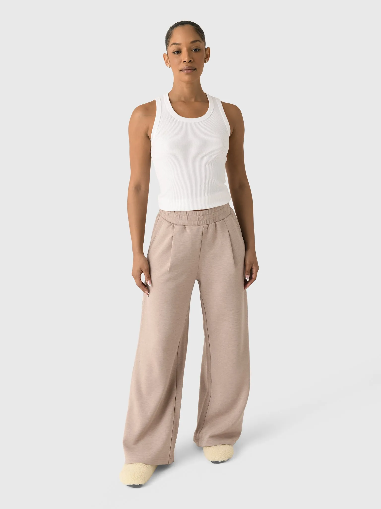 Varley Women's The Extra Wide Leg Pant sold by Saint Bernard product image thumbnail 5