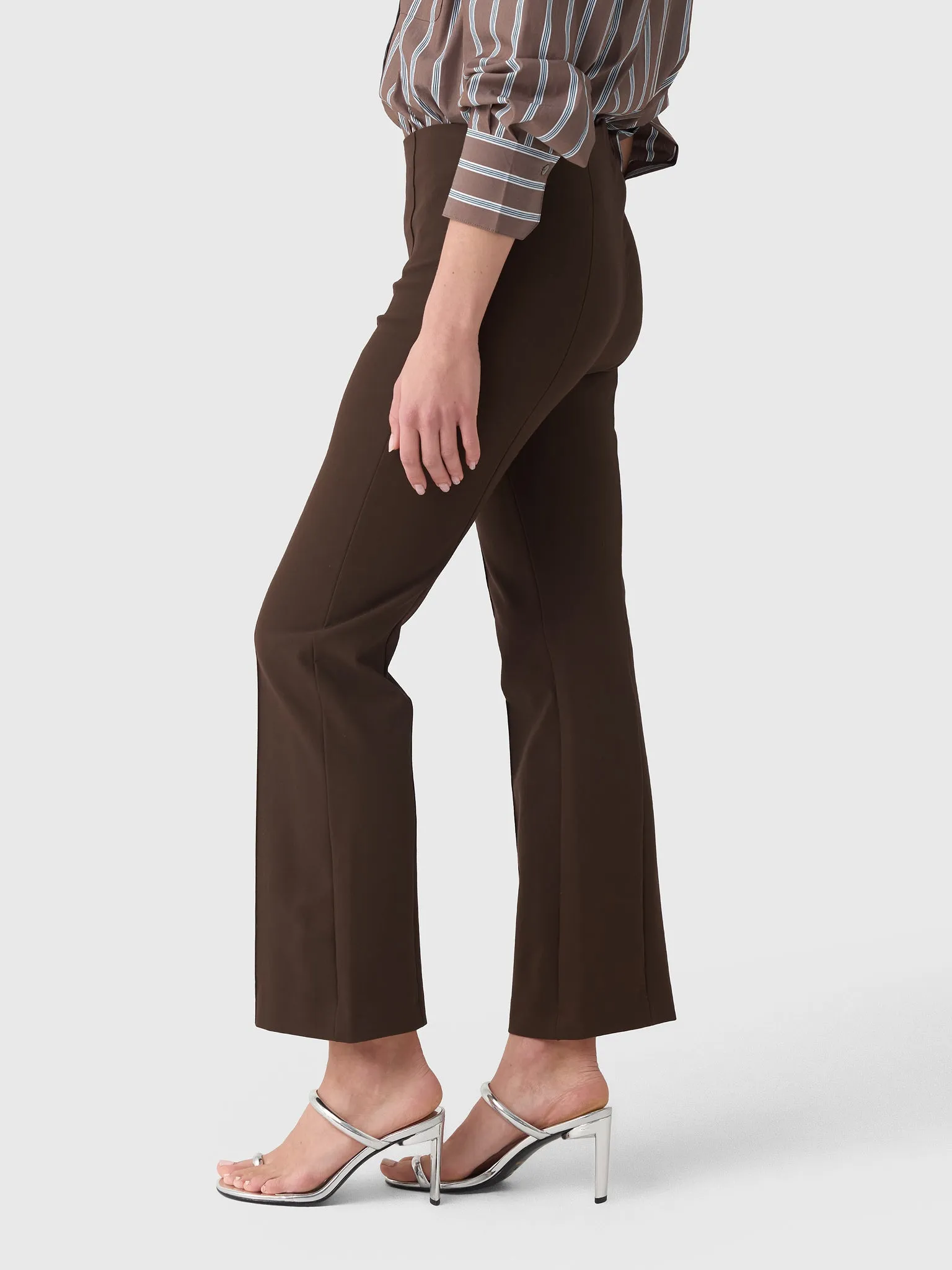 Vince Women's Niki Mid-Rise Pintuck Crop Flare Pant sold by Saint Bernard product image thumbnail 3