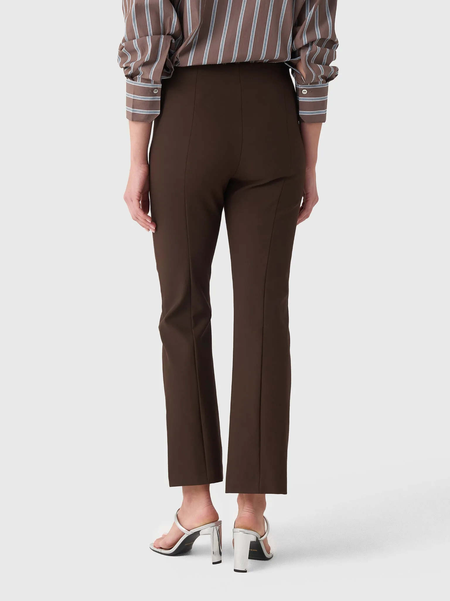 Vince Women's Niki Mid-Rise Pintuck Crop Flare Pant sold by Saint Bernard product image thumbnail 4