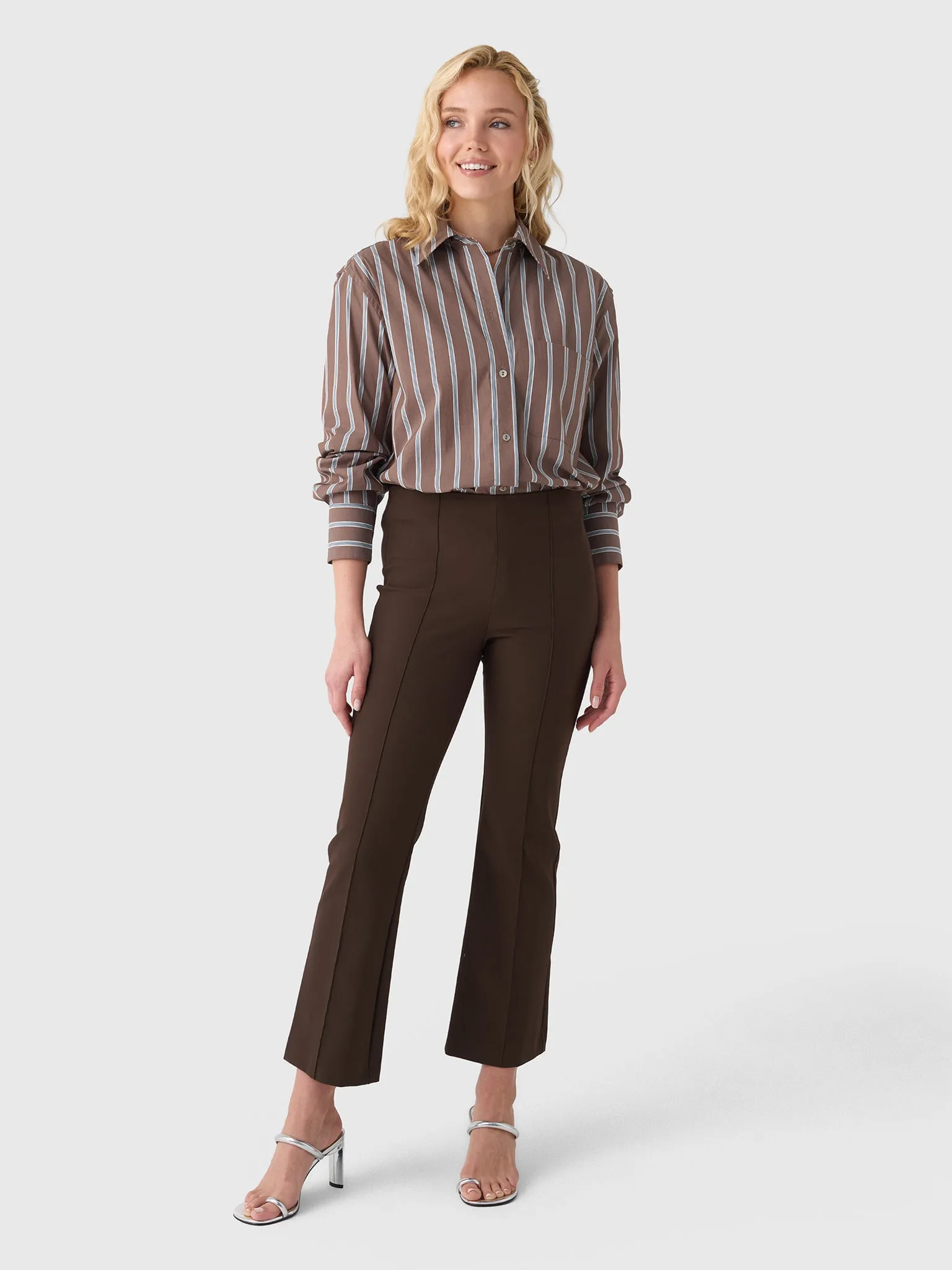 Vince Women's Niki Mid-Rise Pintuck Crop Flare Pant sold by Saint Bernard product image thumbnail 2