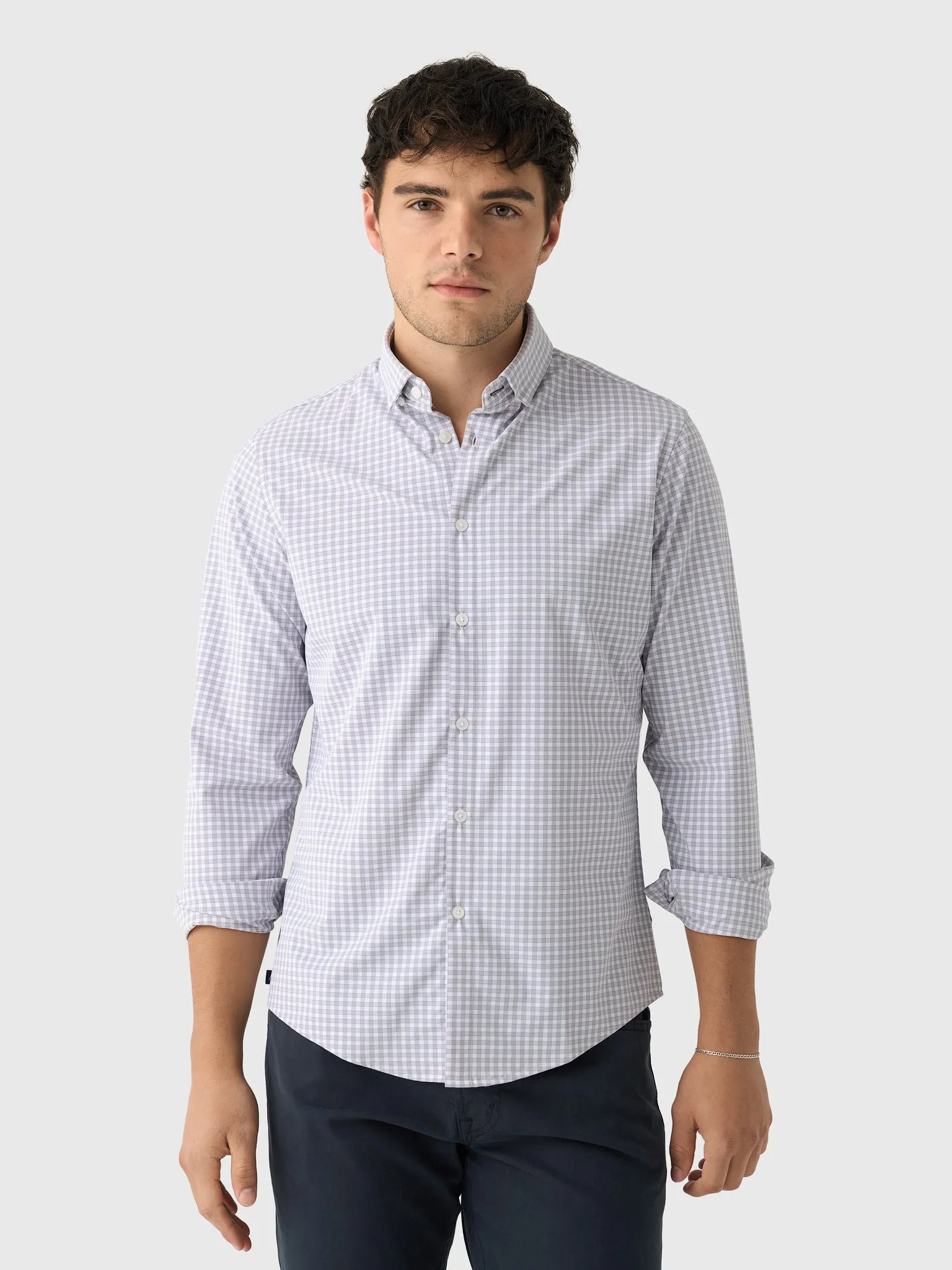 Mizzen+Main Men's Trim Leeward No Tuck Dress Shirt sold by Saint Bernard