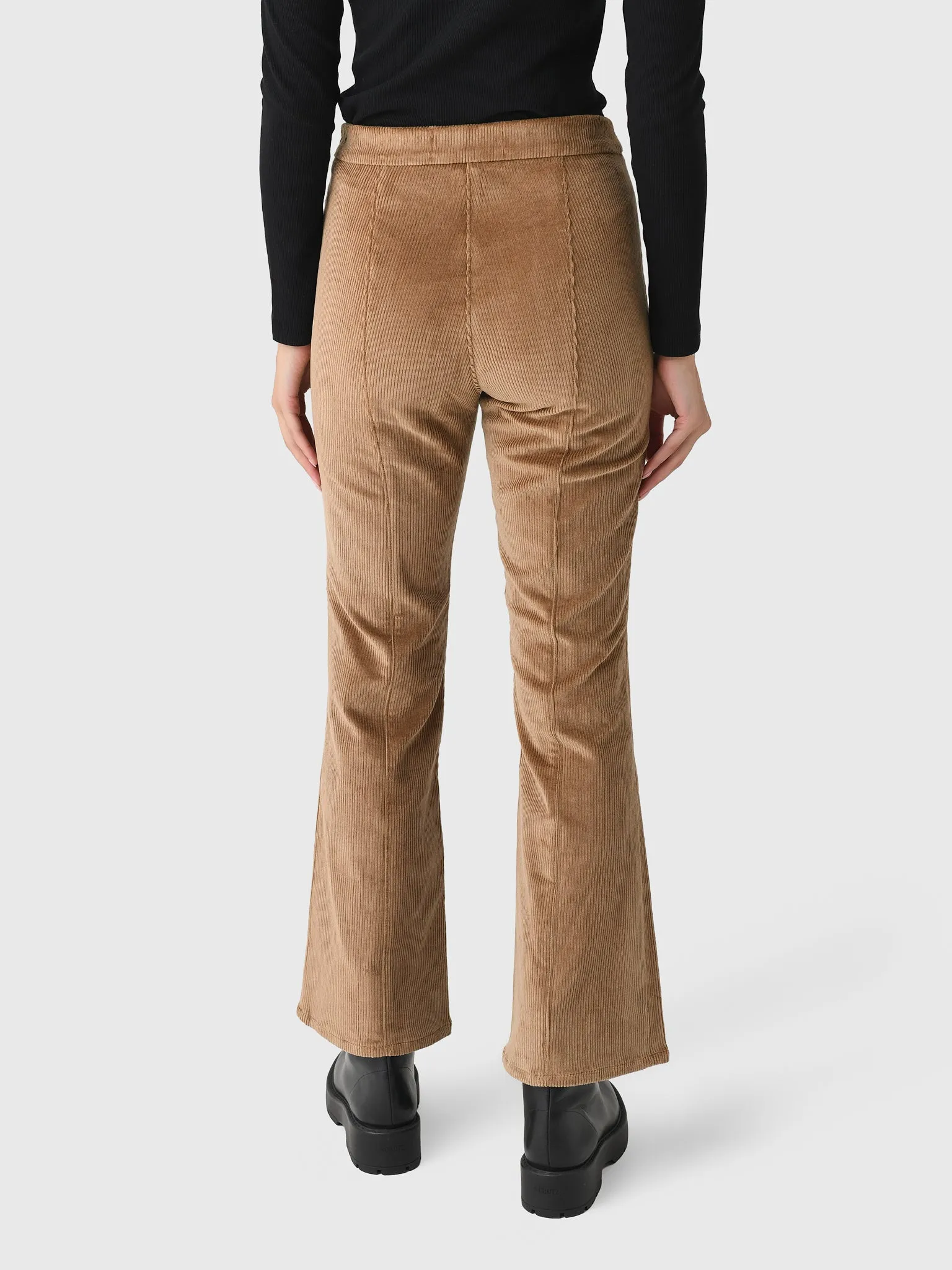 SPRWMN Women's Corduroy Ankle Flare Seam Pant sold by Saint Bernard product image thumbnail 3