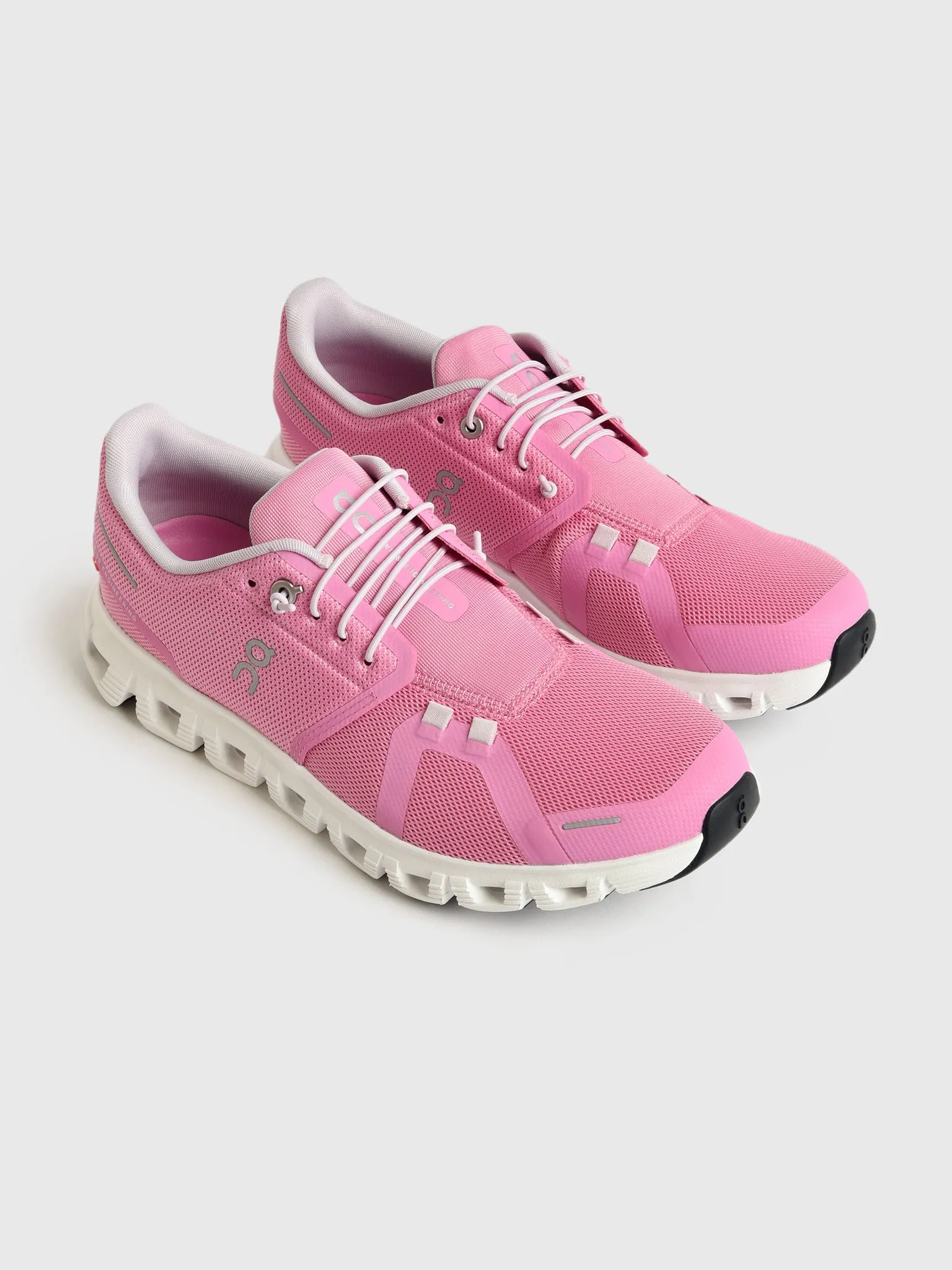 ON Women's Cloud 6 Sneaker sold by Saint Bernard product image thumbnail 3