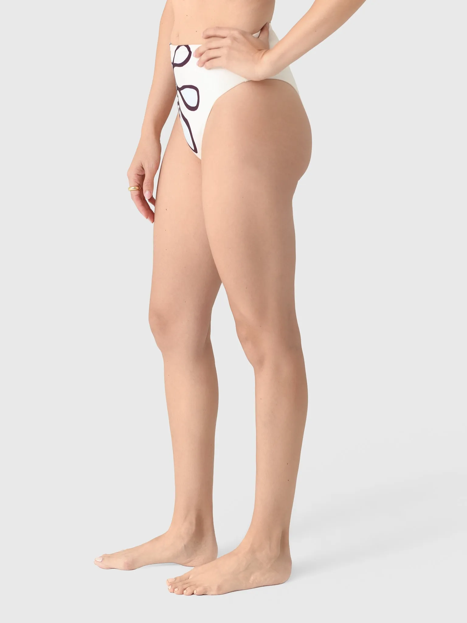 Cala de la Cruz Women's Lulu Bikini Bottom sold by Saint Bernard product image thumbnail 3