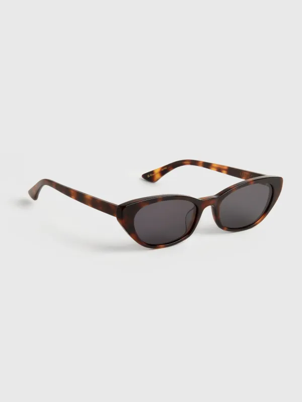 Luv Lou The Taylor Sunglasses made by Saint Bernard