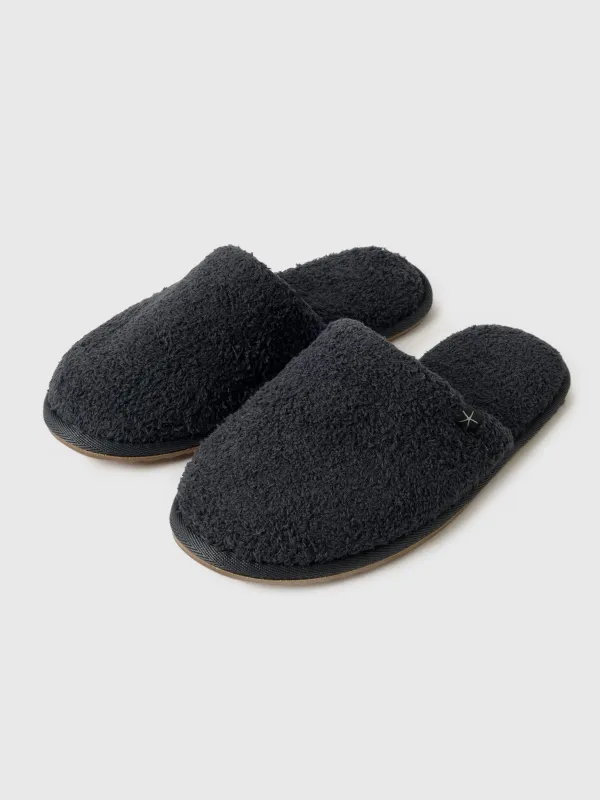 Barefoot Dreams CozyChic Unisex Slipper made by Barefoot Dreams