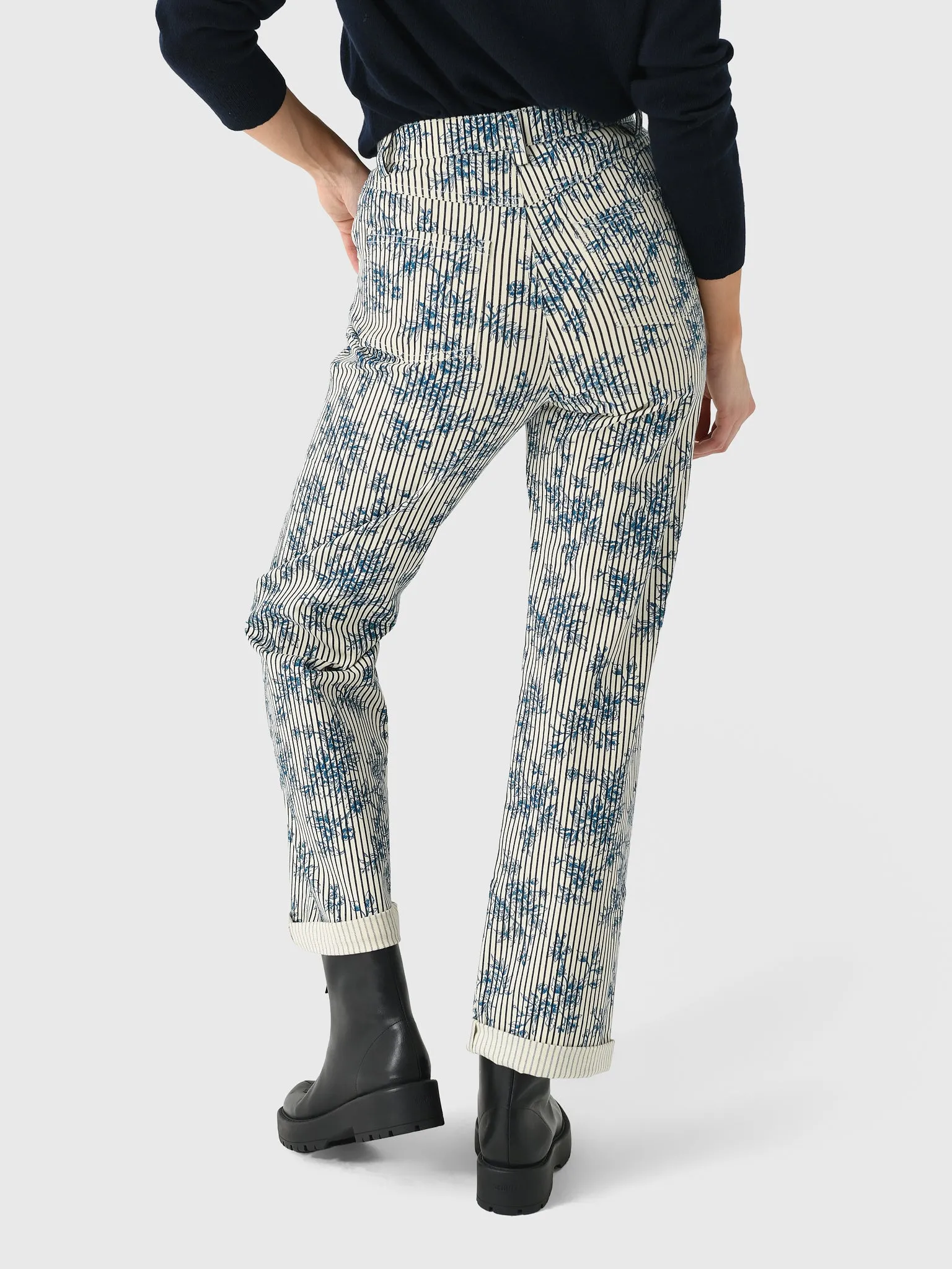 Hunter Bell Women's Lakelynn Pant sold by Saint Bernard product image thumbnail 4