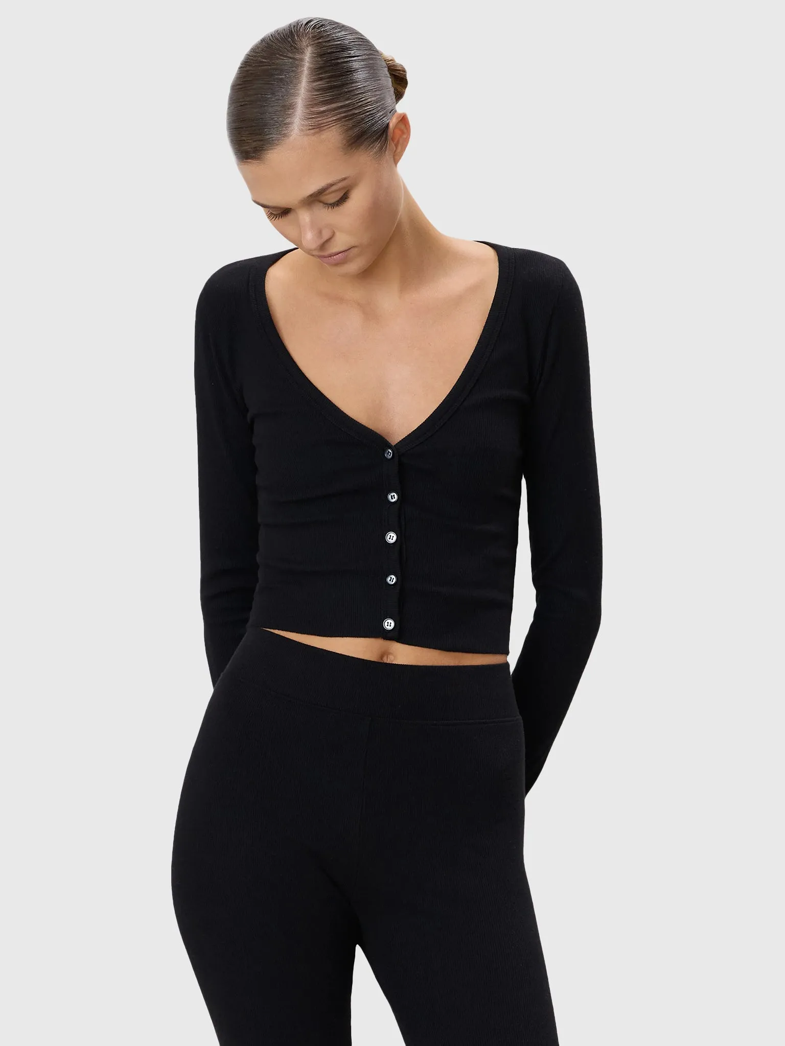 Eterne Women's Cropped Cardigan sold by Saint Bernard product image thumbnail 5