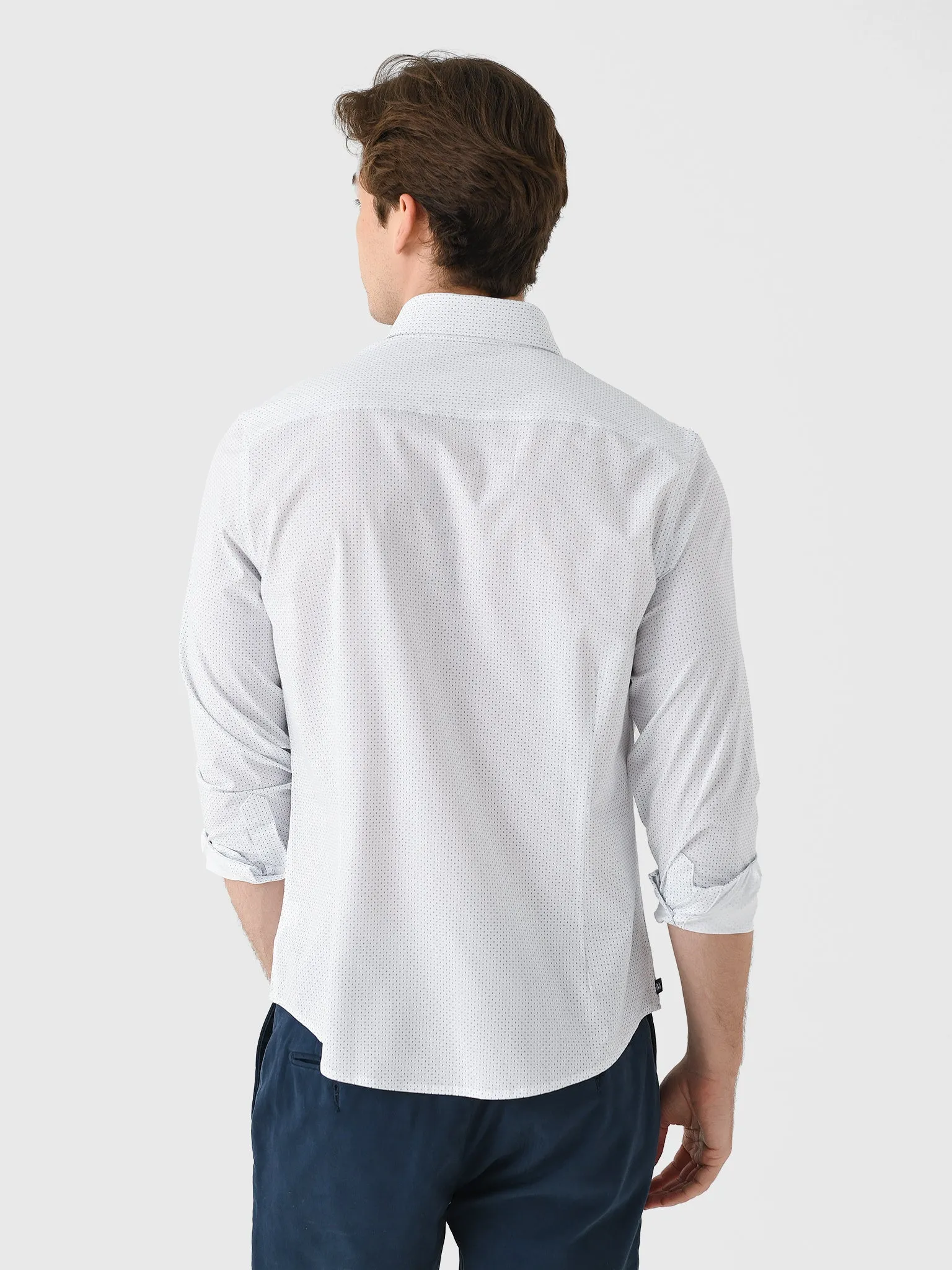 Mizzen+Main Men's Trim Leeward No Tuck Dress Shirt sold by Saint Bernard product image thumbnail 4