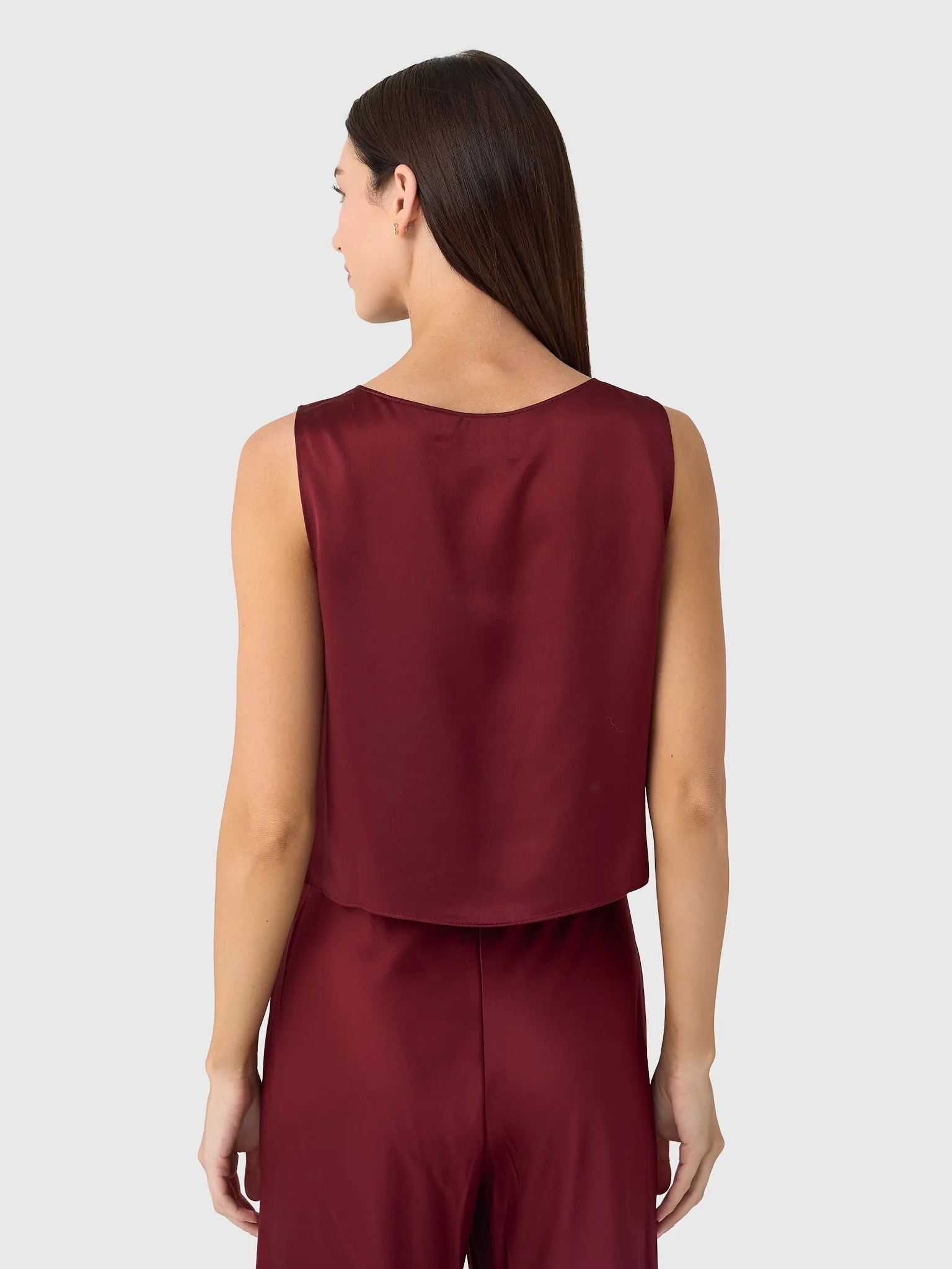 Leset Women's Barb Crop Sleeveless Crew sold by Saint Bernard product image thumbnail 3