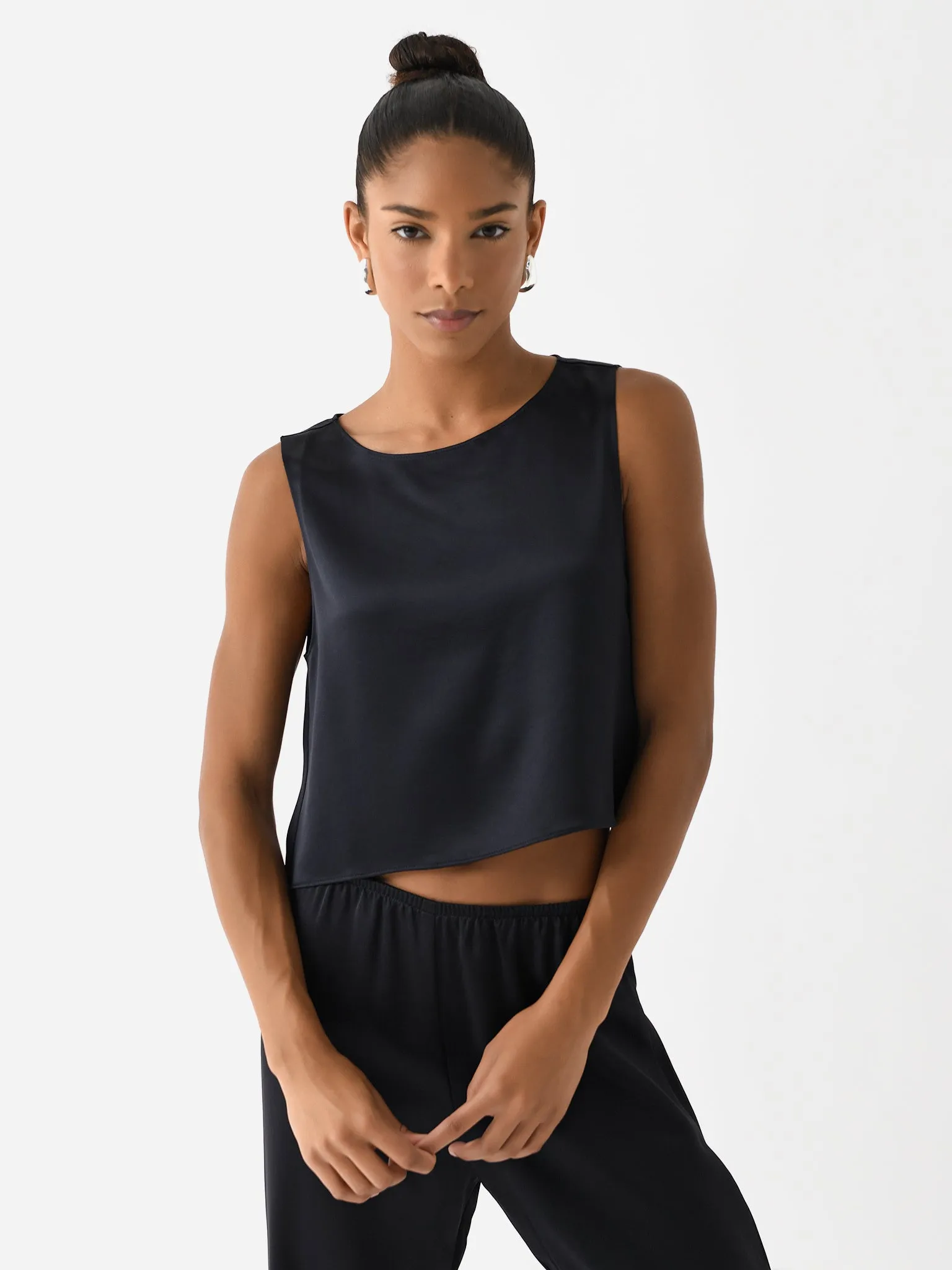 Leset Women's Barb Crop Sleeveless Crew sold by Saint Bernard product image thumbnail 4