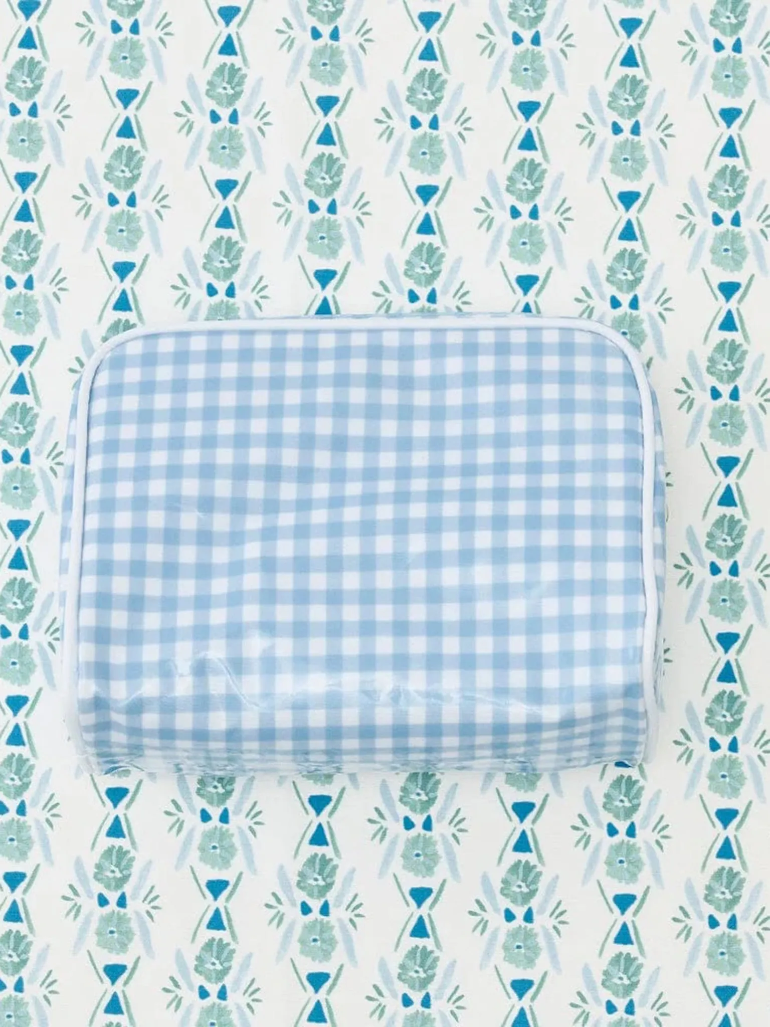 Weezie Small Patterned Toiletry Bag sold by Saint Bernard product image thumbnail 4