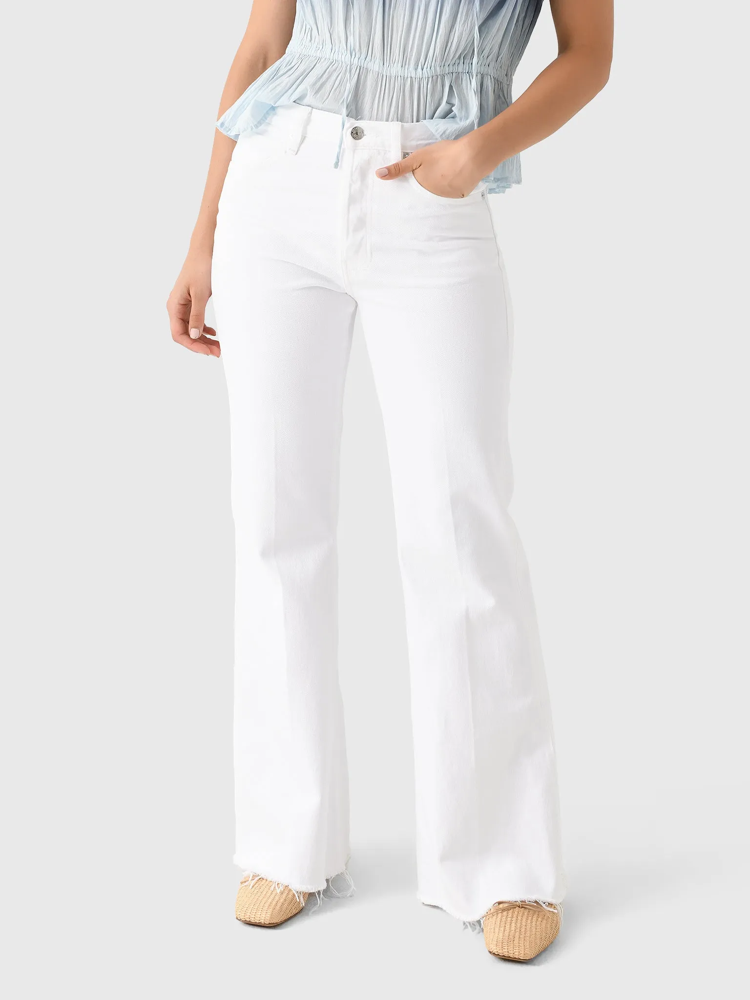 Frame Women's The LAX Jean sold by Saint Bernard