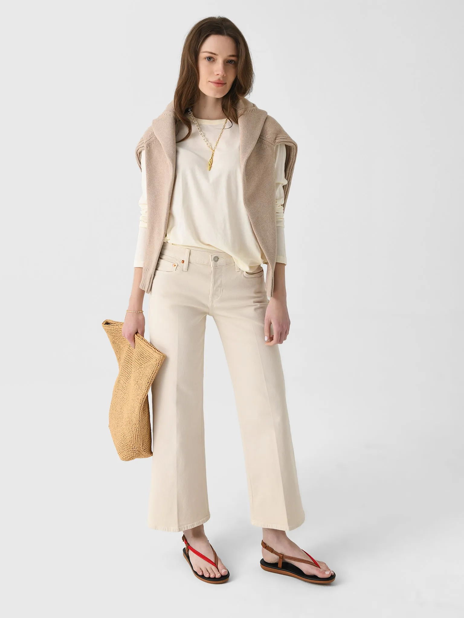 Re/Done Women's Mid Rise Wide Leg Crop Jean sold by Saint Bernard product image thumbnail 2