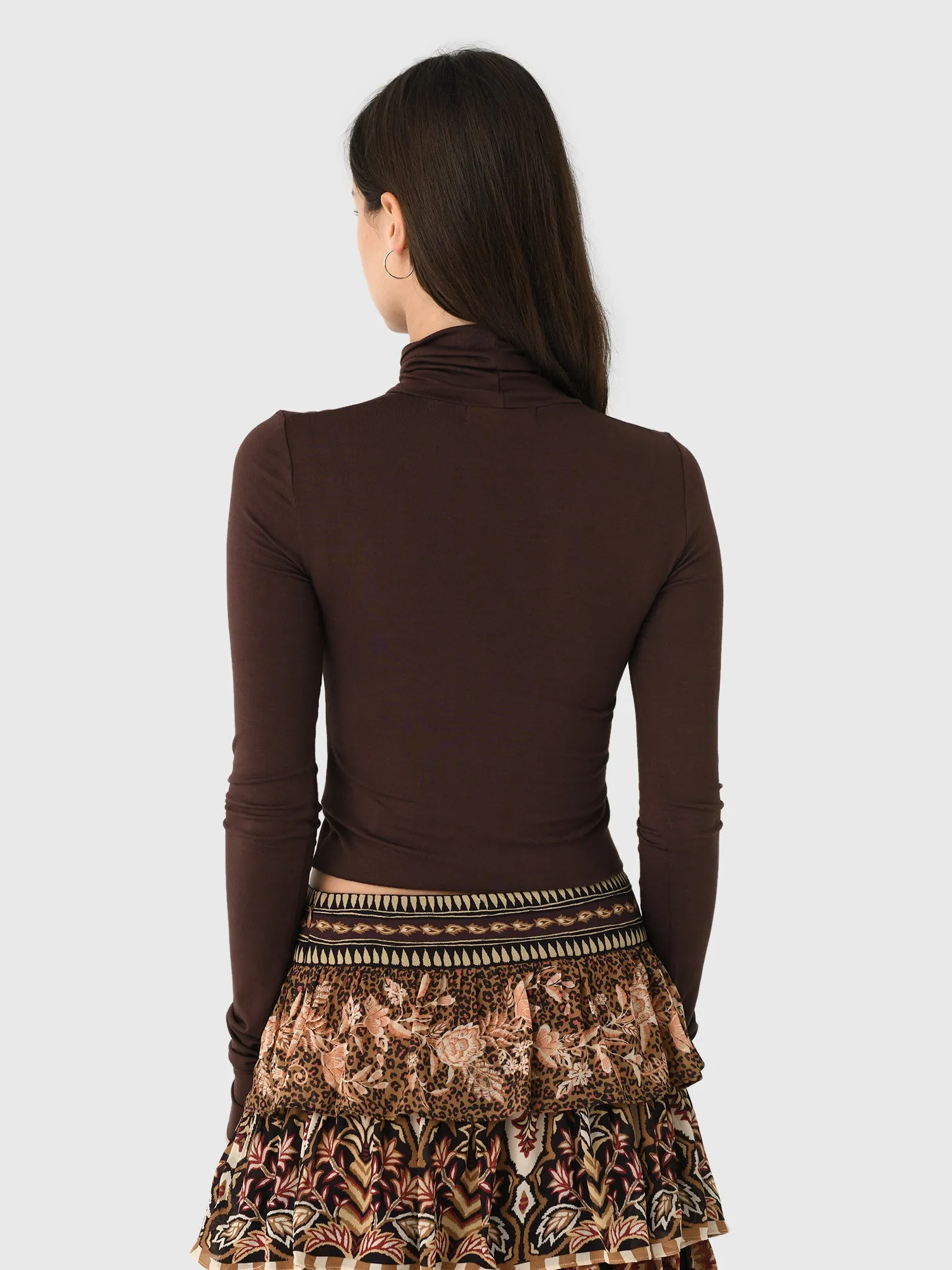 Eterne Women's Cropped Fitted Turtleneck Top sold by Saint Bernard product image thumbnail 4